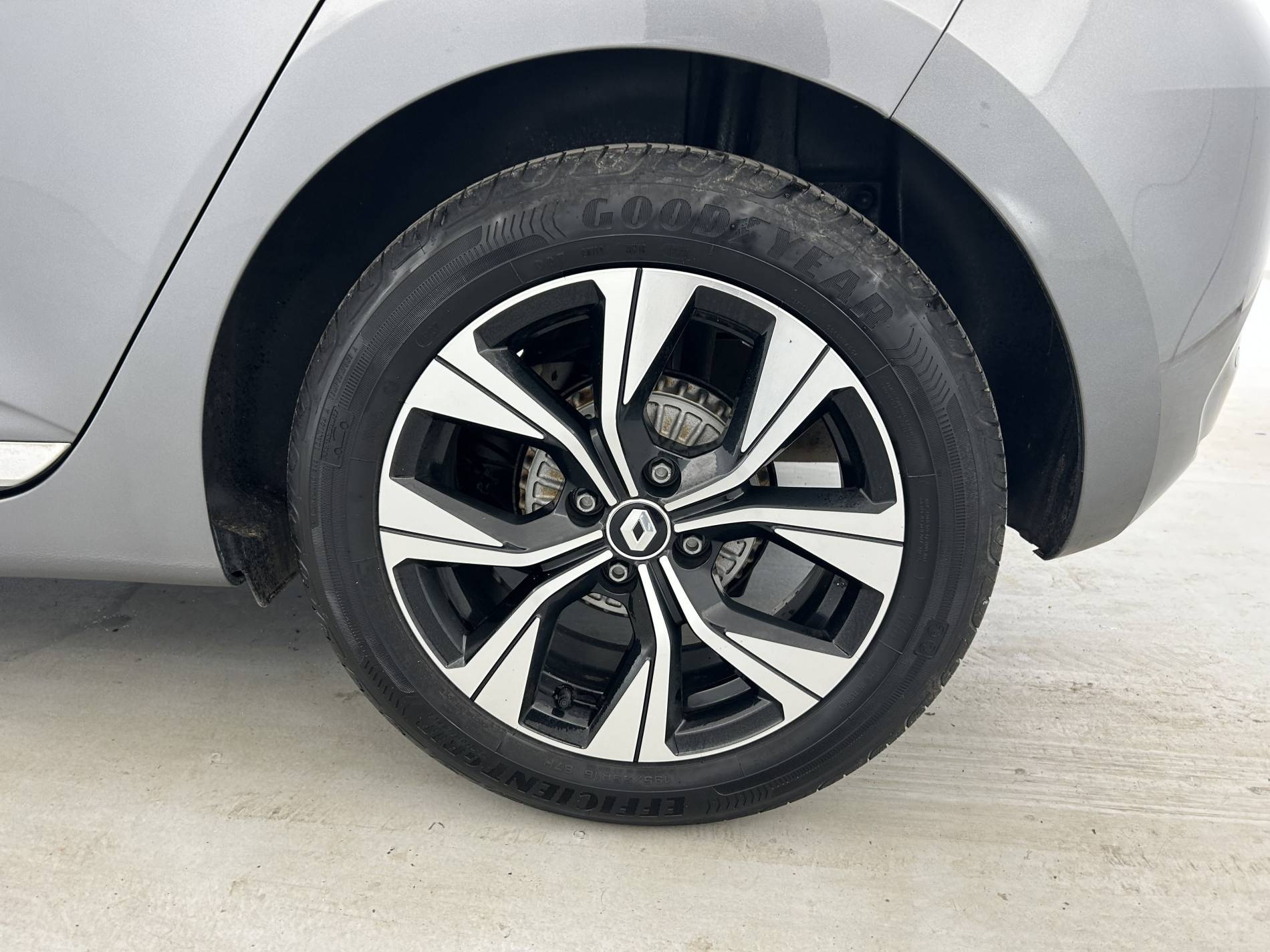 Vente en ligne Renault Clio 5 Clio TCe 90 au prix de 14 290 €