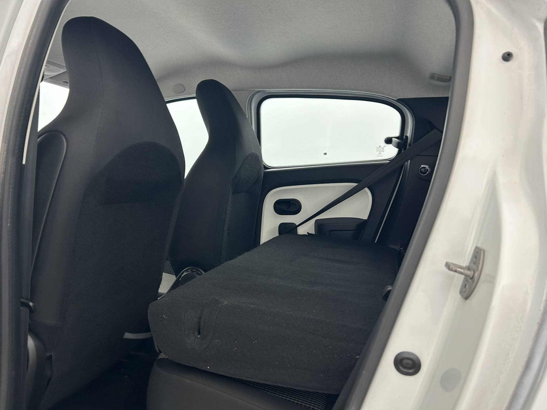 Vente en ligne Renault Twingo 3  1.0 SCe 70 E6C au prix de 9 990 €