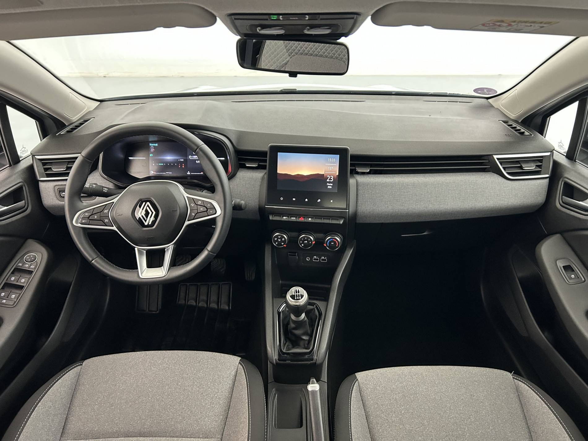 Vente en ligne Renault Clio 5 Clio TCe 90 au prix de 15 790 €