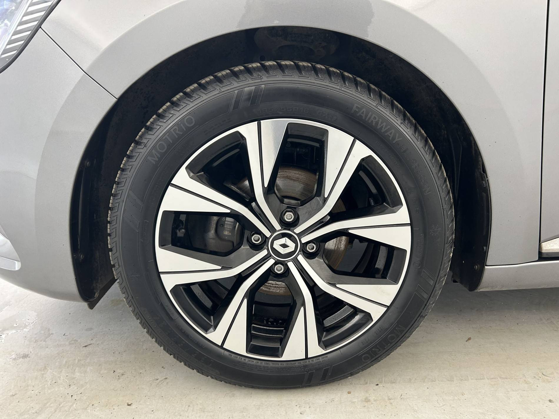 Vente en ligne Renault Clio 5 Clio TCe 90 au prix de 14 290 €