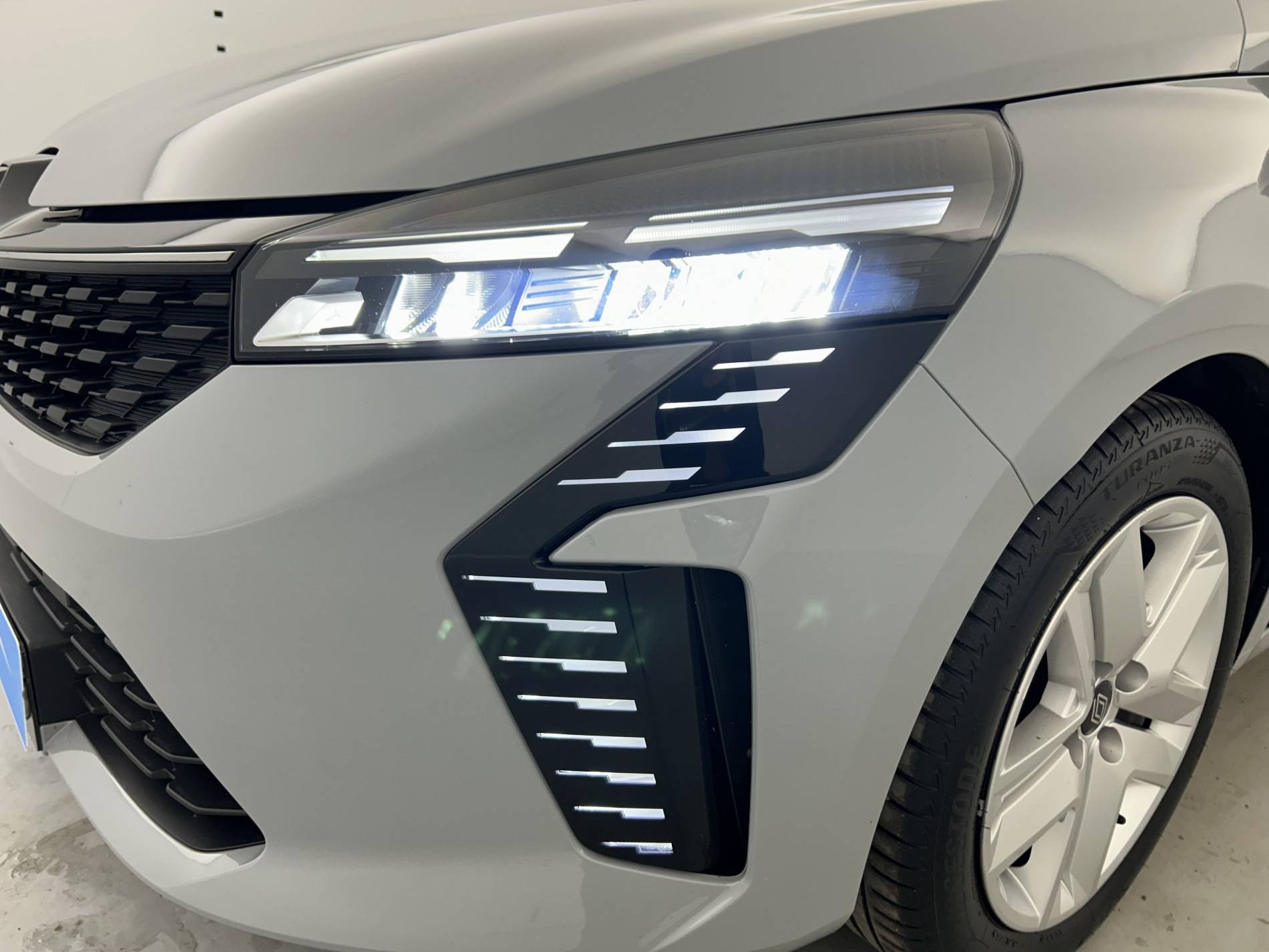 Vente en ligne Renault Clio 5 Clio TCe 90 au prix de 15 490 €