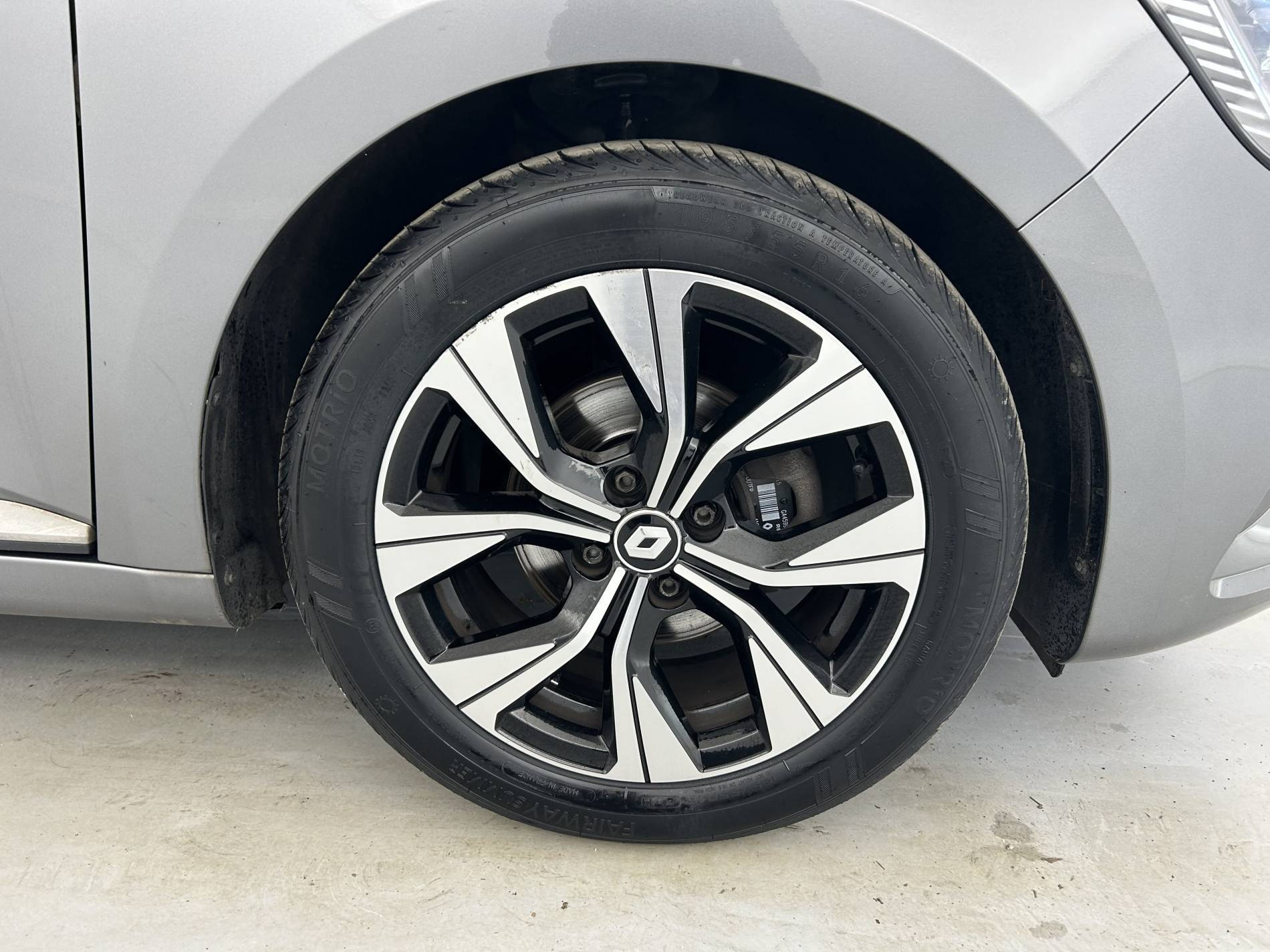 Vente en ligne Renault Clio 5 Clio TCe 90 au prix de 14 290 €