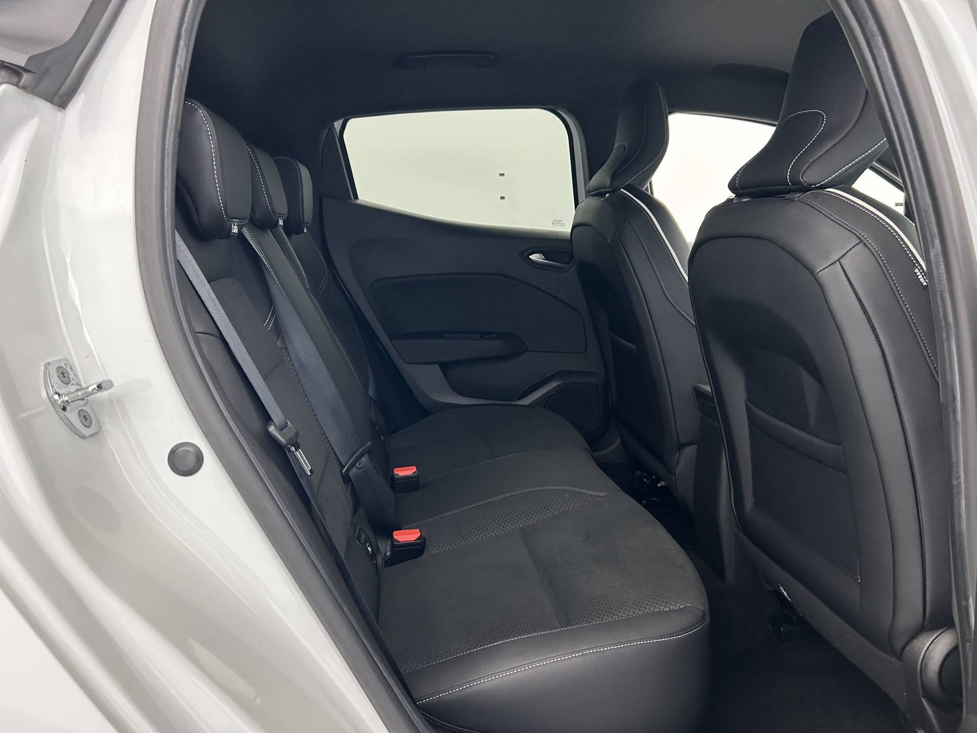 Vente en ligne Renault Clio 5 Clio Blue dCi 115 au prix de 15 890 €