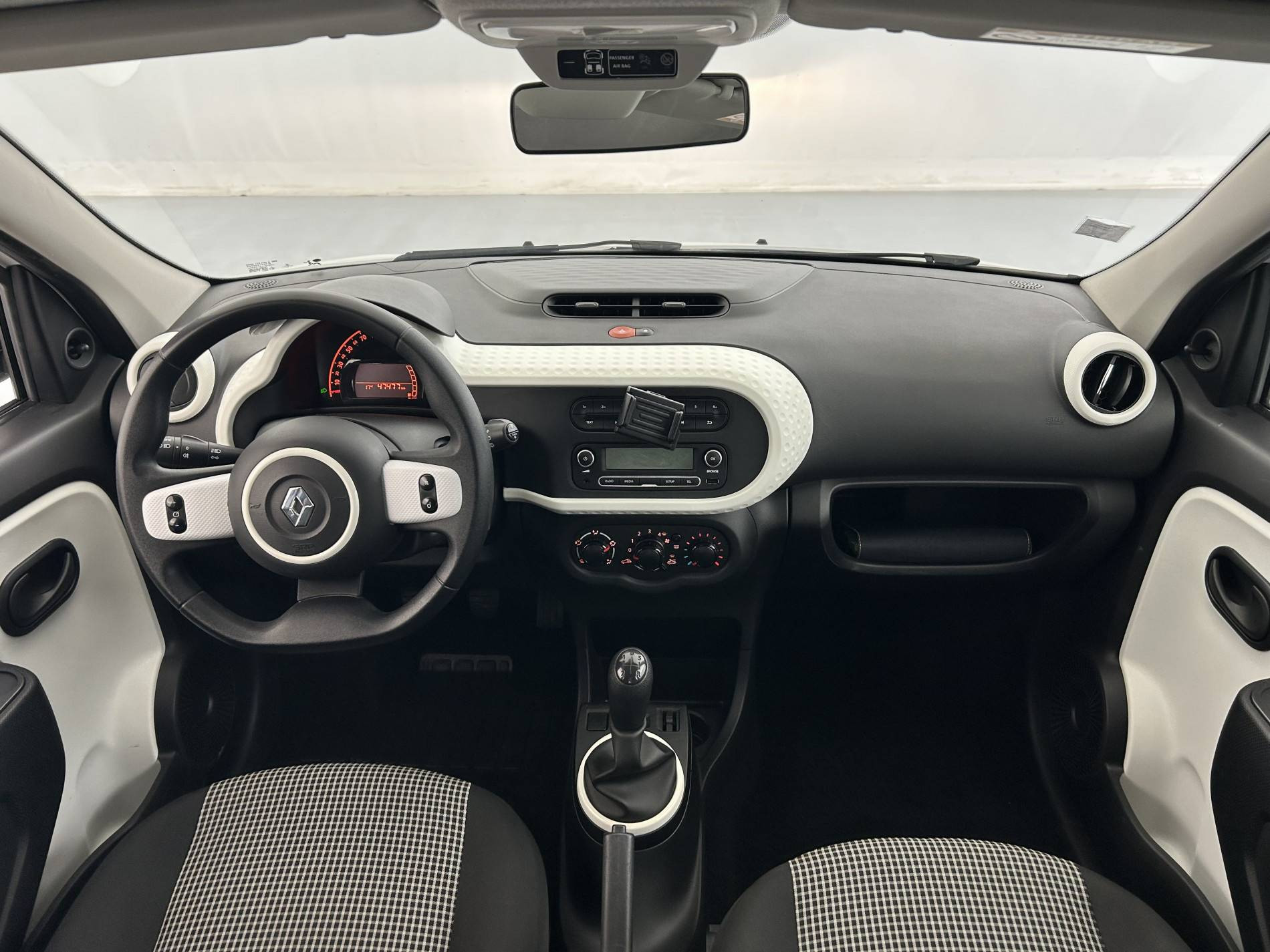 Vente en ligne Renault Twingo 3  1.0 SCe 70 E6C au prix de 9 990 €