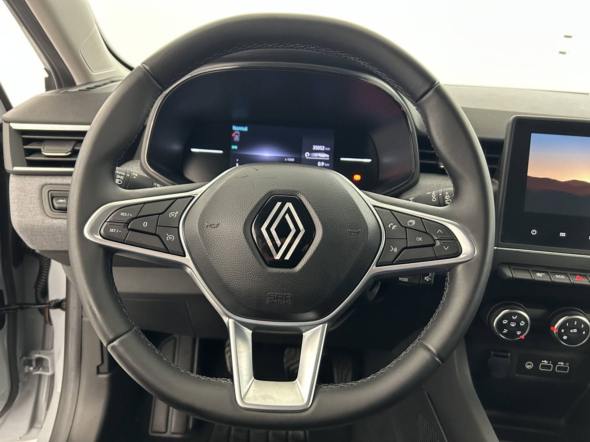 Vente en ligne Renault Clio 5 Clio dCi 100 au prix de 15 890 €