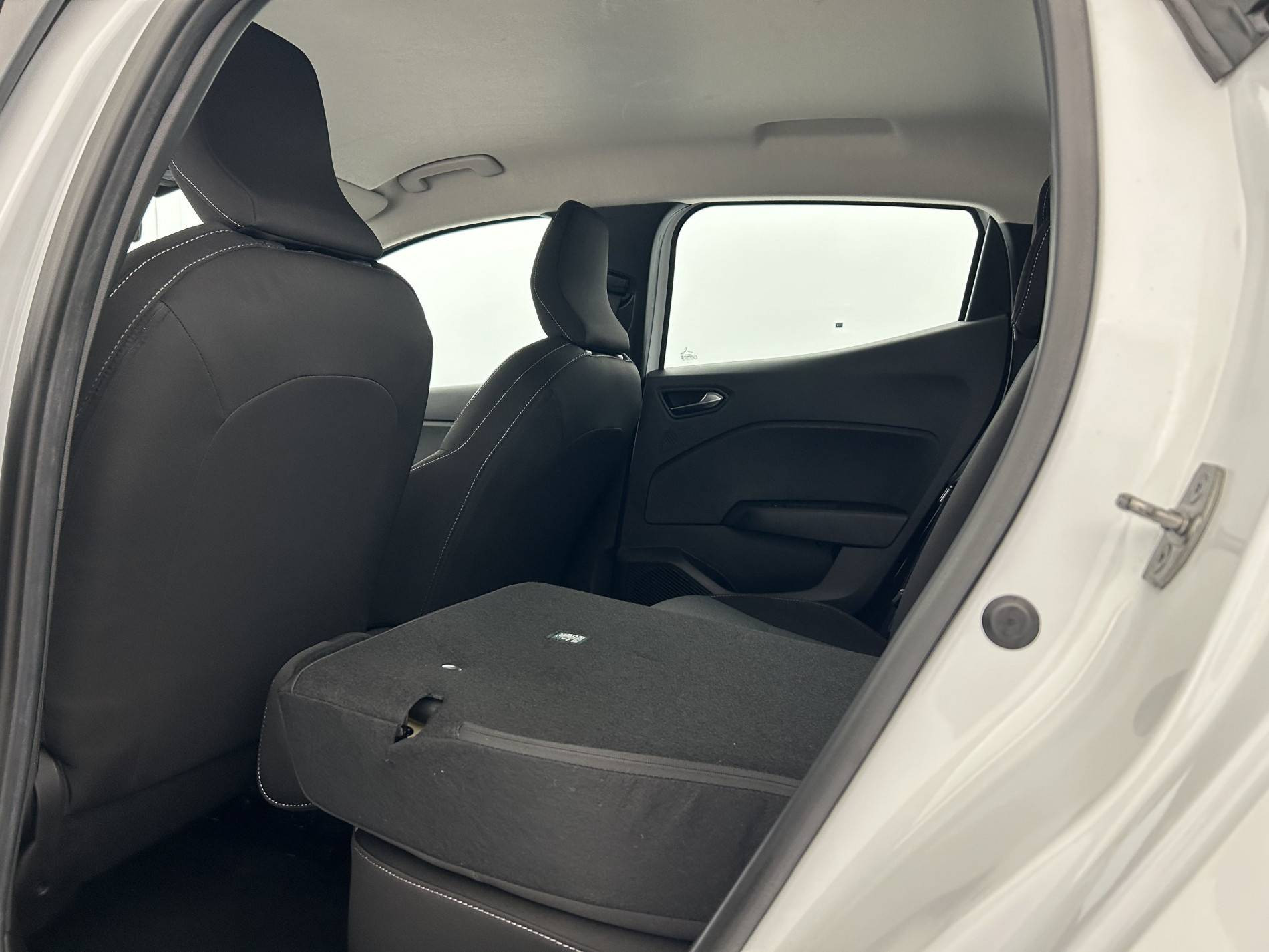 Vente en ligne Renault Clio 5 Clio TCe 90 au prix de 15 490 €