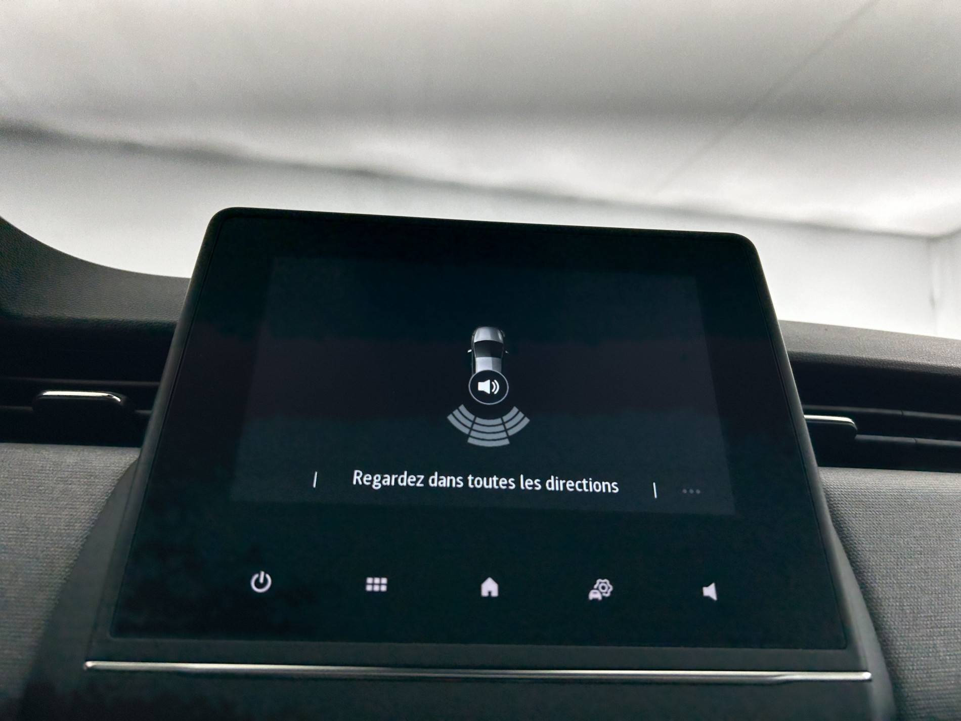 Vente en ligne Renault Clio 5 Clio TCe 90 au prix de 15 790 €