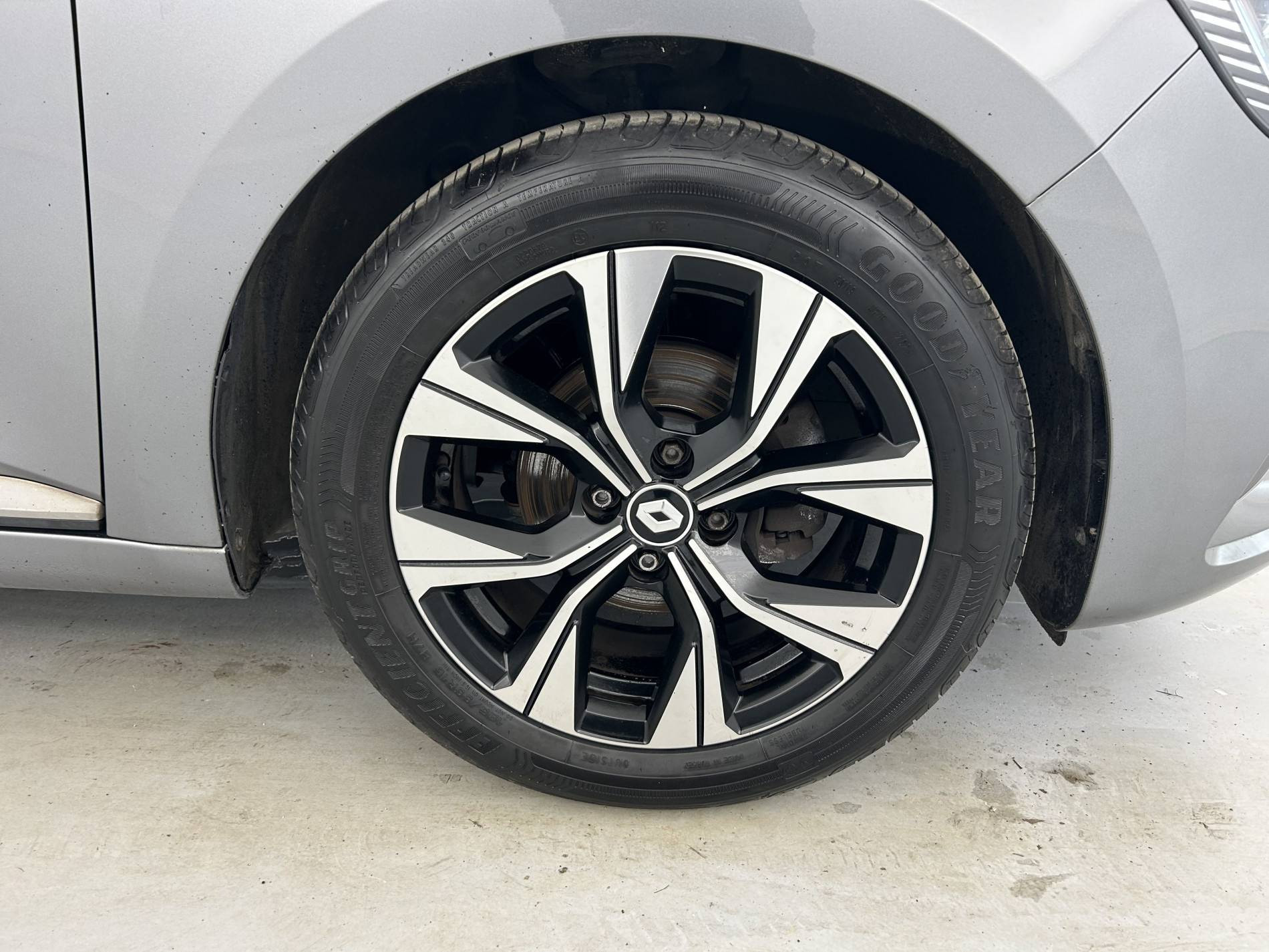 Vente en ligne Renault Clio 5 Clio TCe 90 au prix de 14 290 €