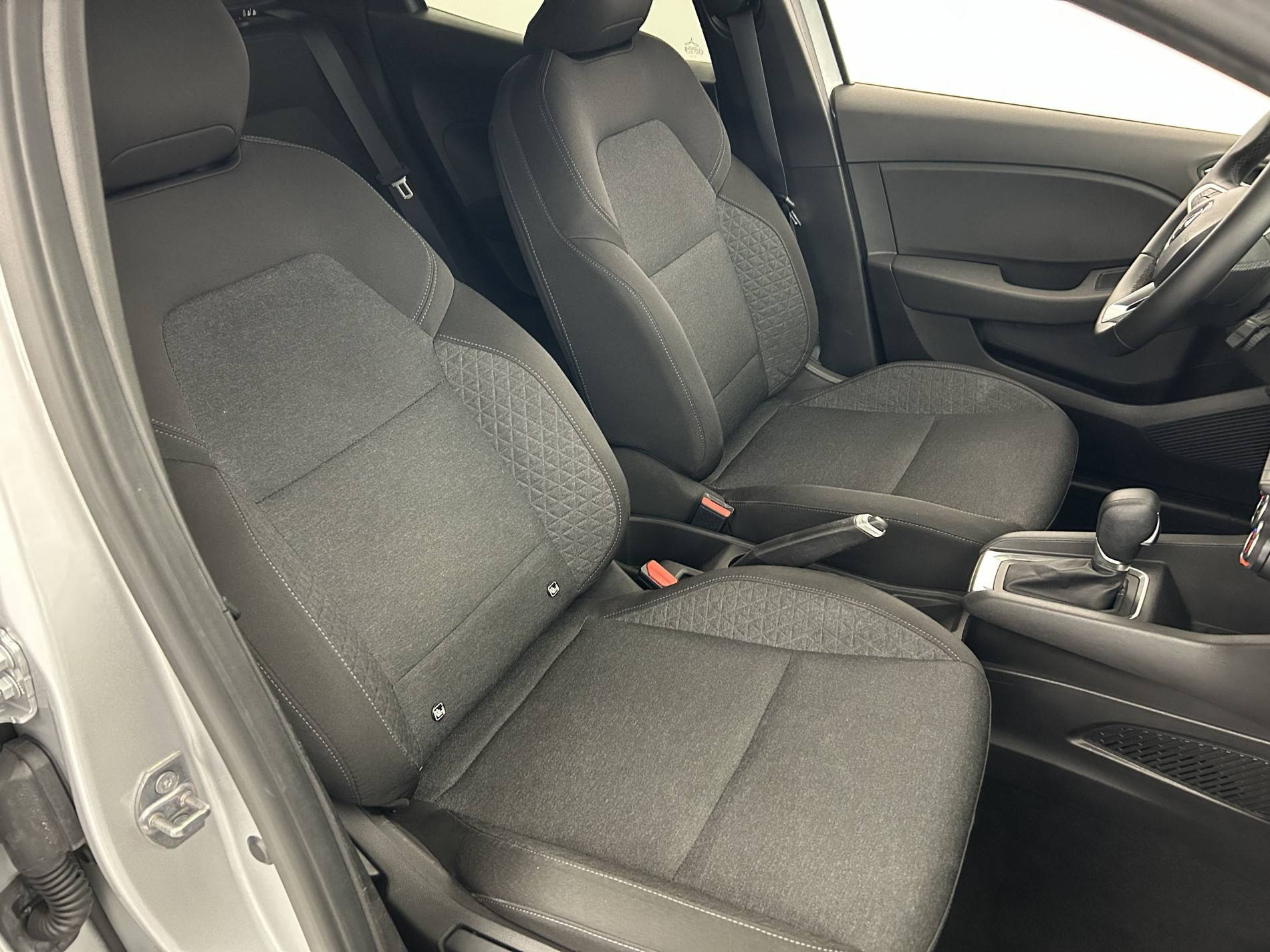 Vente en ligne Renault Clio 5 Clio TCe 90 X-Tronic au prix de 15 790 €