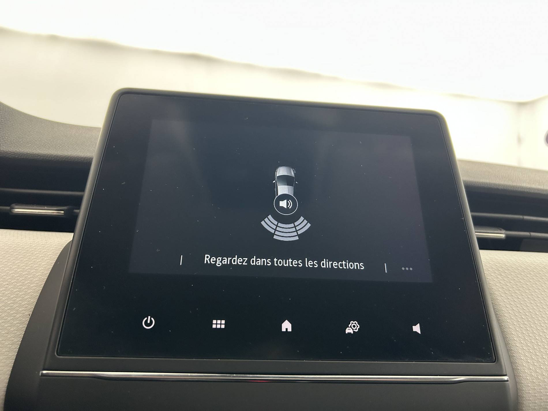 Vente en ligne Renault Clio 5 Clio TCe 90 au prix de 14 290 €