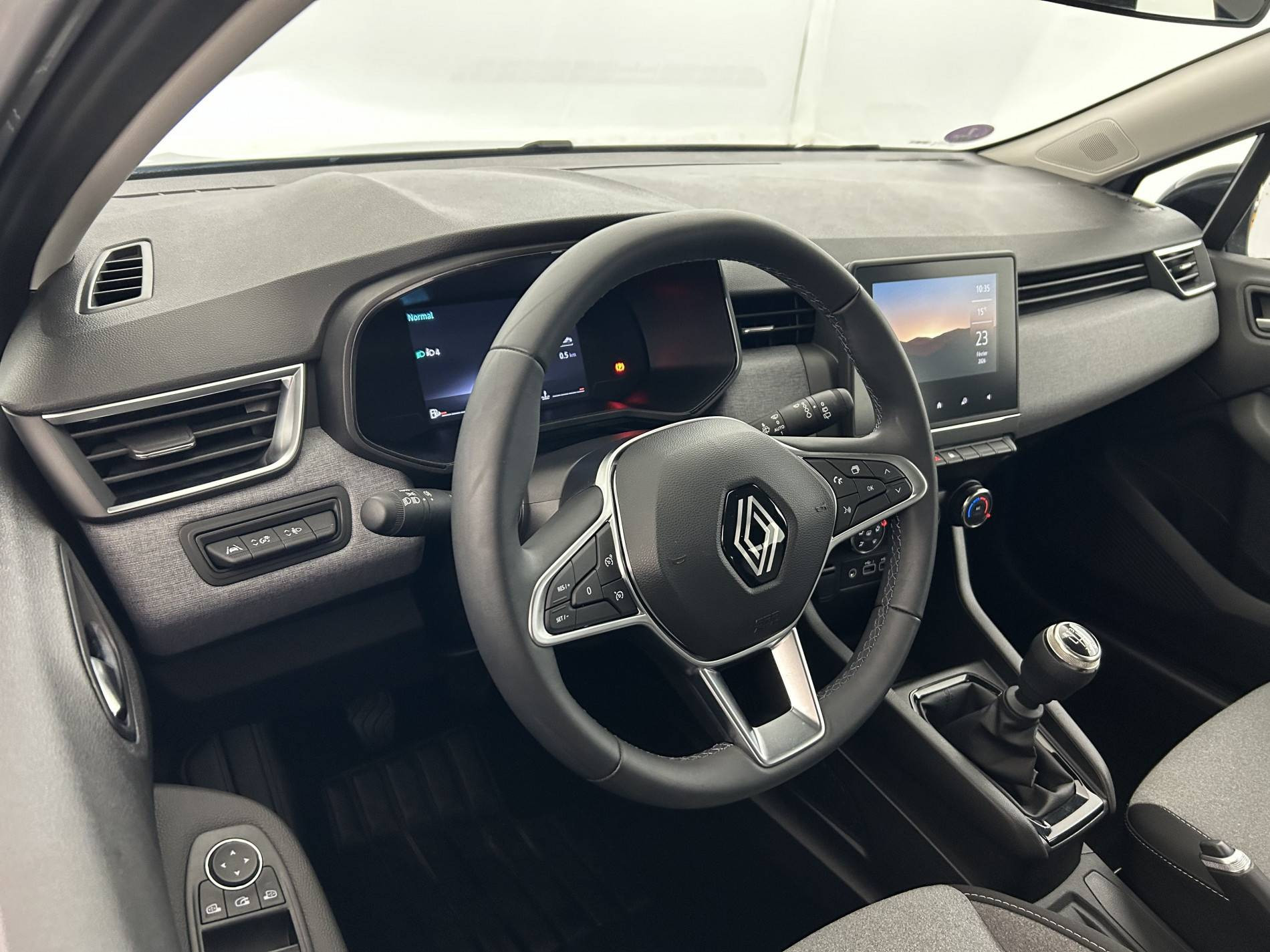 Vente en ligne Renault Clio 5 Clio TCe 90 au prix de 15 790 €