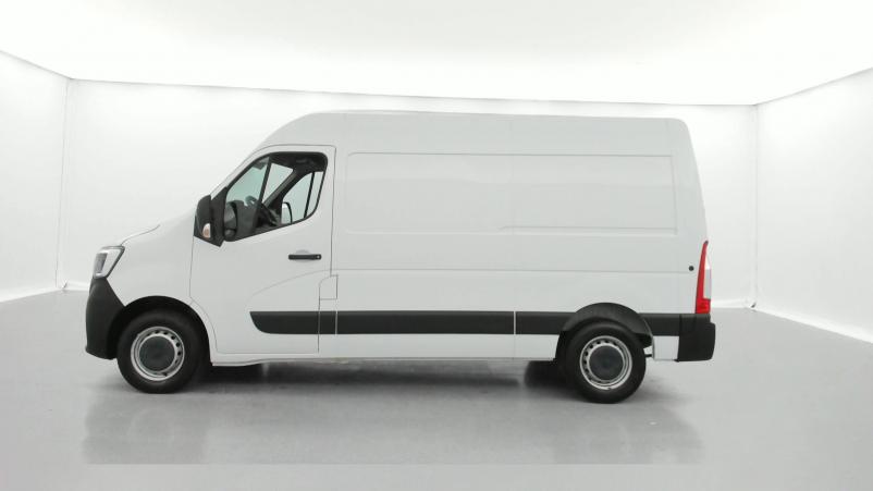 Vente en ligne Renault Master 3 Fourgon MASTER FGN TRAC F3500 L2H2 DCI 135 au prix de 24 790 €