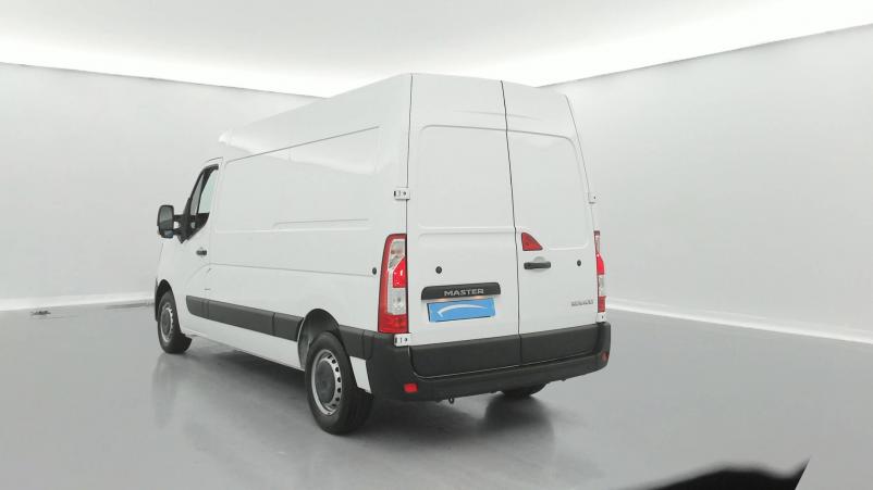 Vente en ligne Renault Master 3 Fourgon MASTER FGN TRAC F3500 L2H2 DCI 135 au prix de 24 790 €