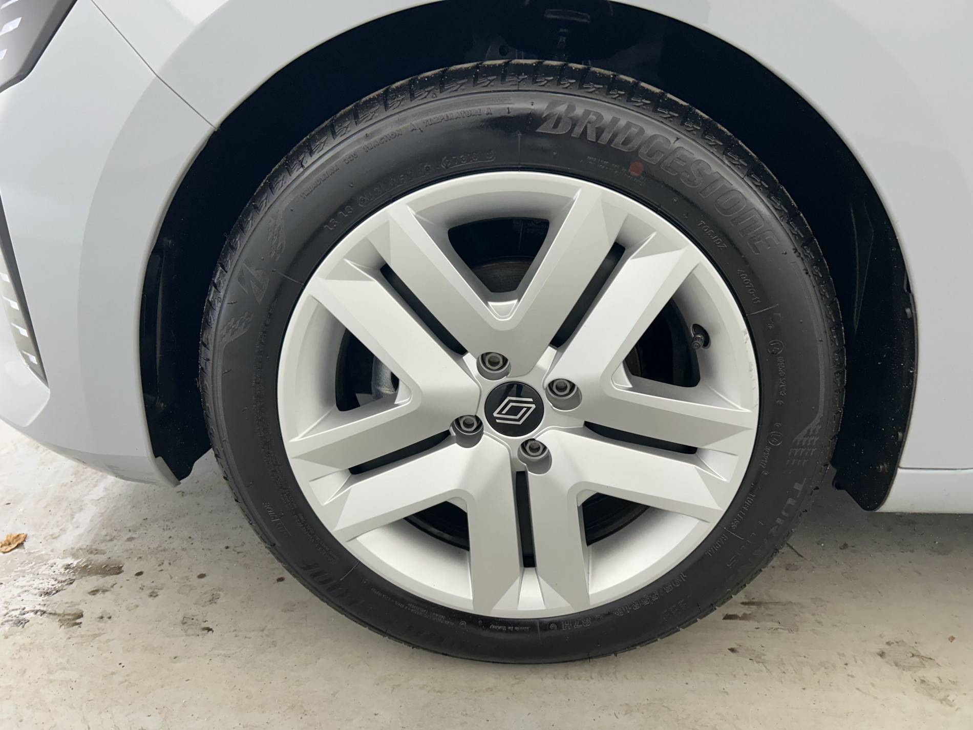 Vente en ligne Renault Clio 5 Clio TCe 90 au prix de 15 790 €