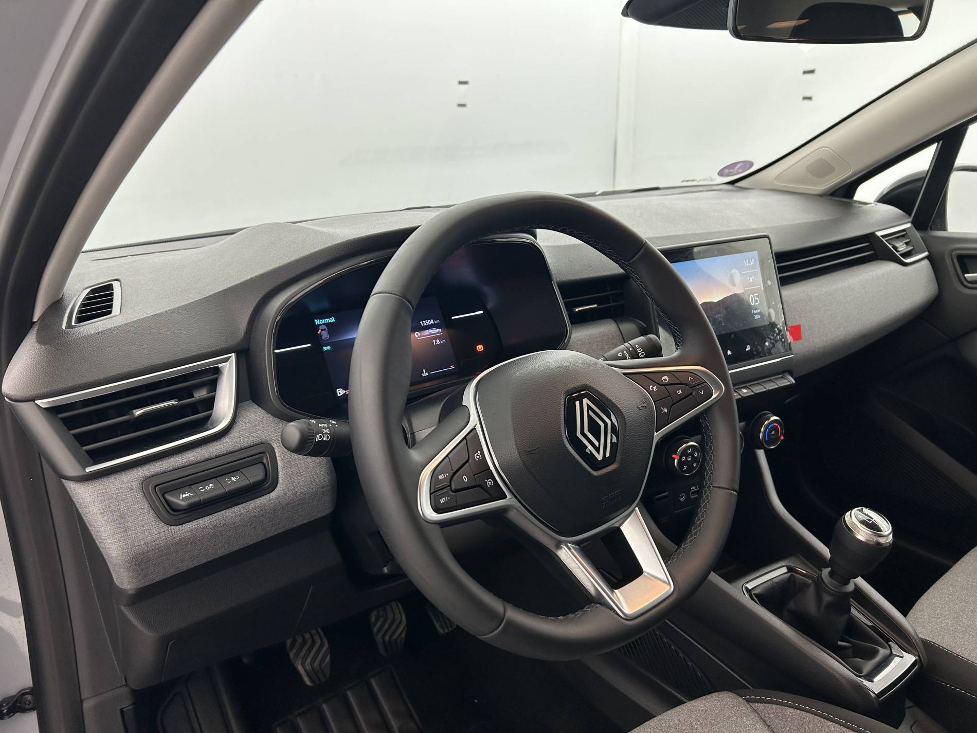 Vente en ligne Renault Clio 5 Clio TCe 90 au prix de 15 790 €