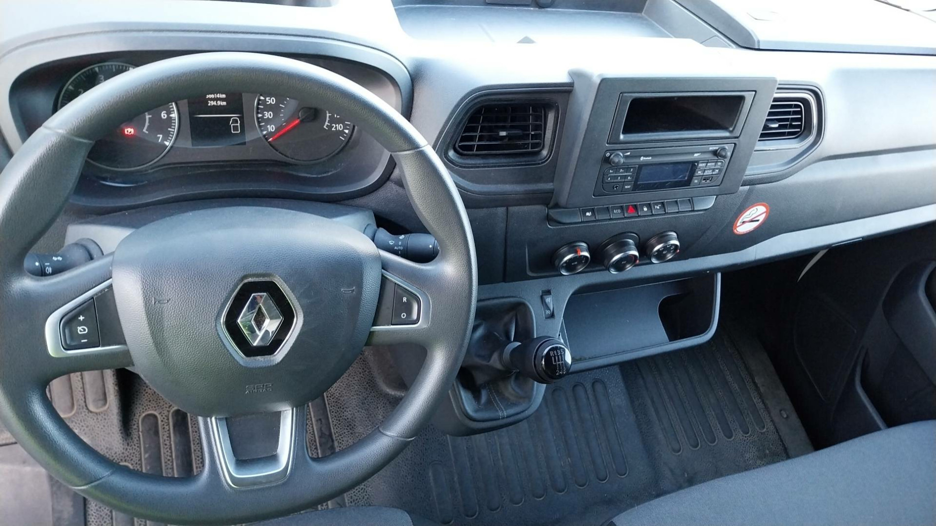 Vente en ligne Renault Master Fourgon MASTER FGN TRAC F3500 L2H2 BLUE DCI 135 au prix de 26 990 €