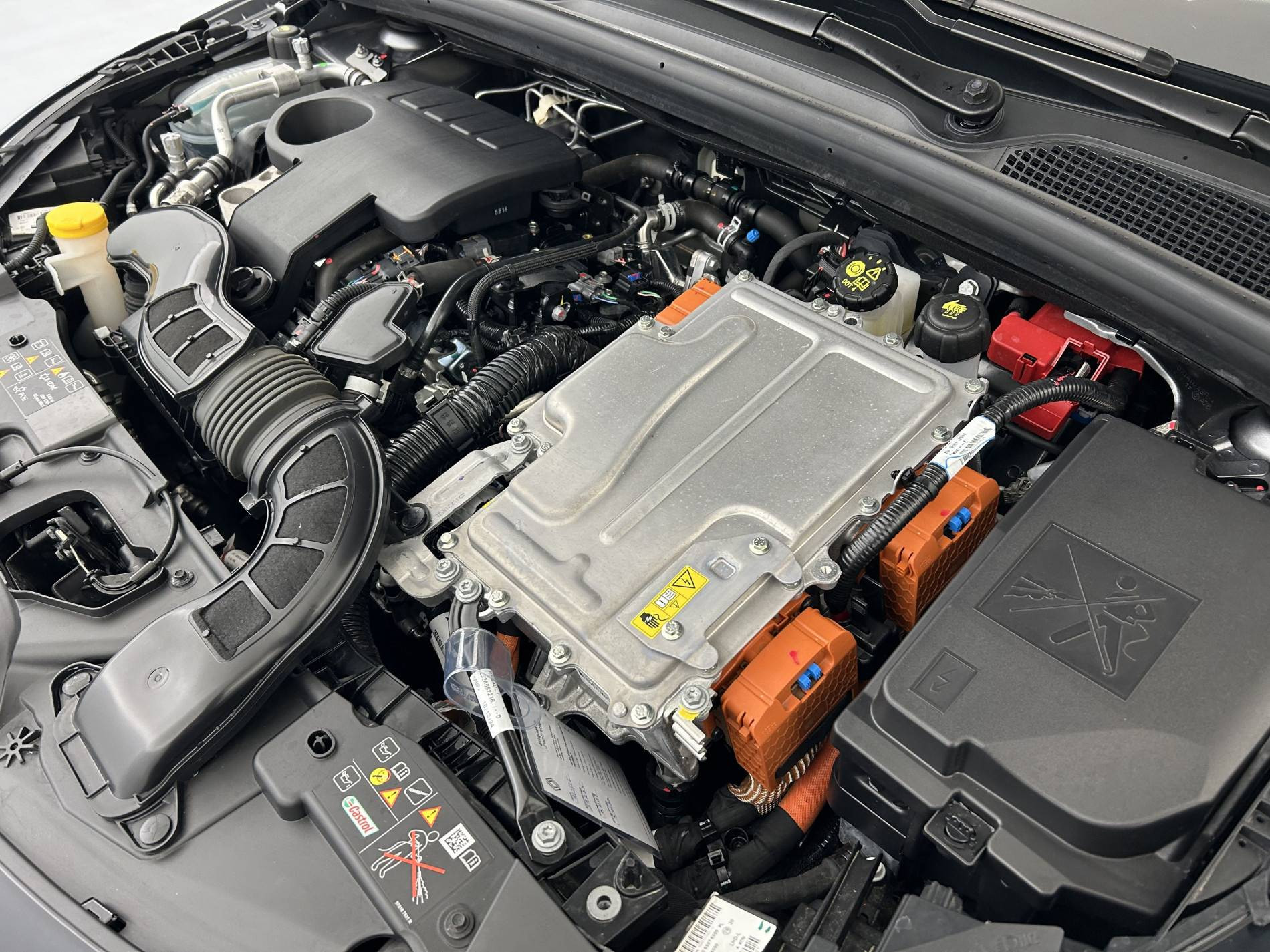 Vente en ligne Renault Clio 5 Clio E-Tech full hybrid 145 ch GSR2 au prix de 19 790 €