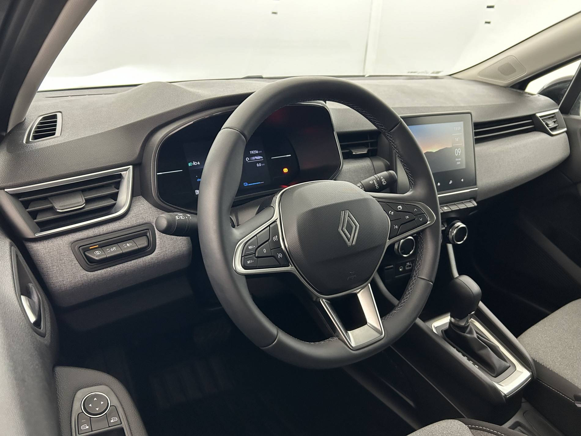 Vente en ligne Renault Clio 5 Clio E-Tech full hybrid 145 ch GSR2 au prix de 19 790 €