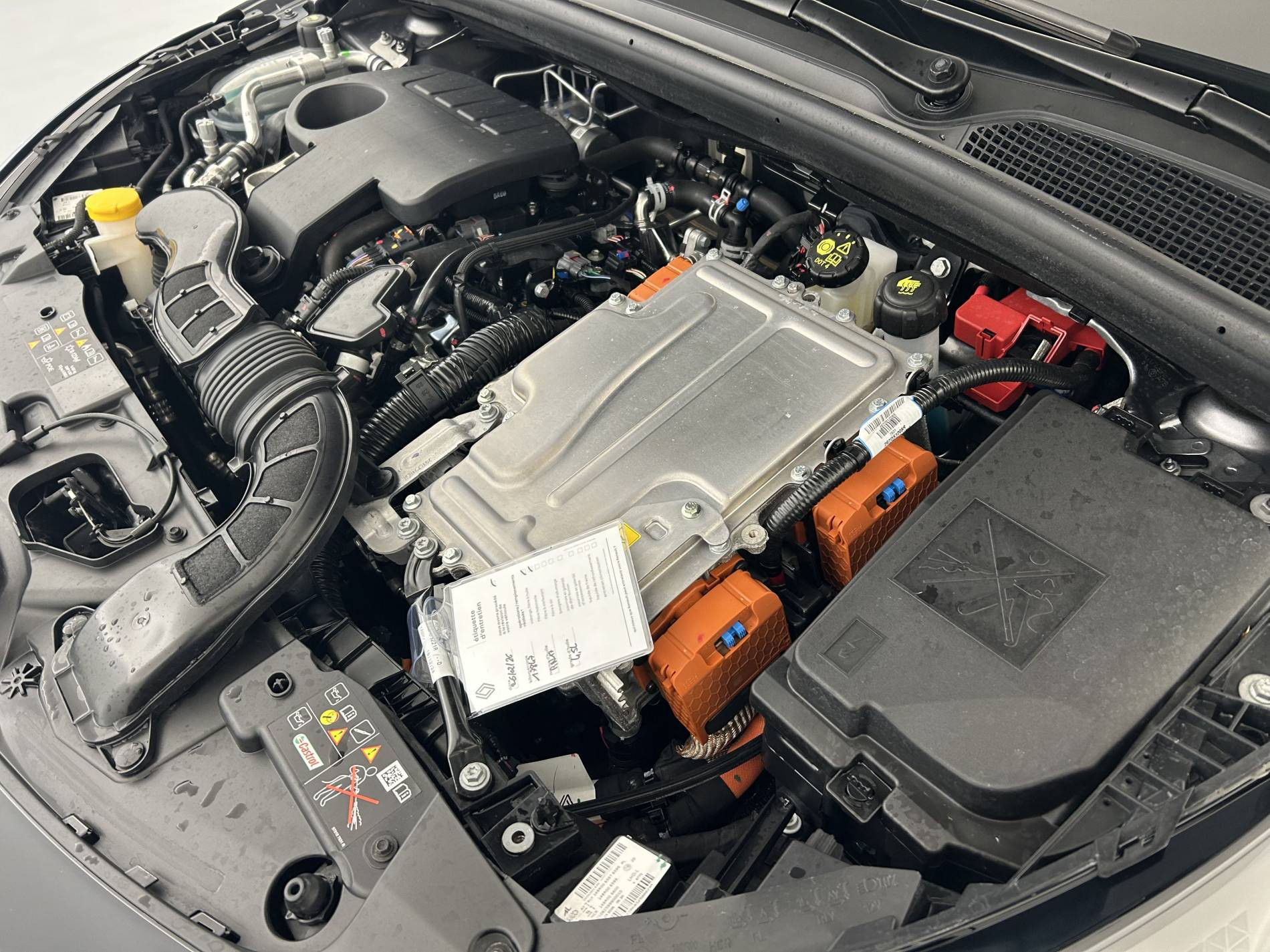 Vente en ligne Renault Clio 5 Clio E-Tech full hybrid 145 ch GSR2 au prix de 19 790 €