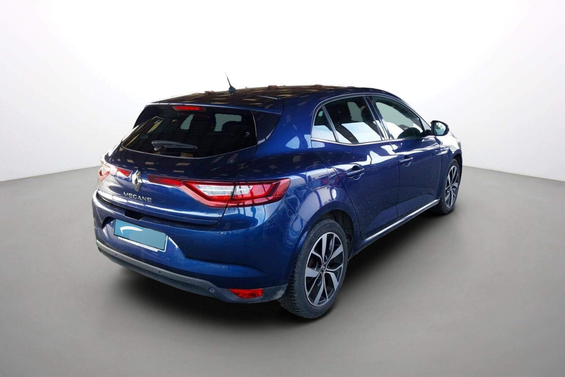 Vente en ligne Renault Megane 4 Mégane IV Berline TCe 140 EDC FAP au prix de 16 990 €