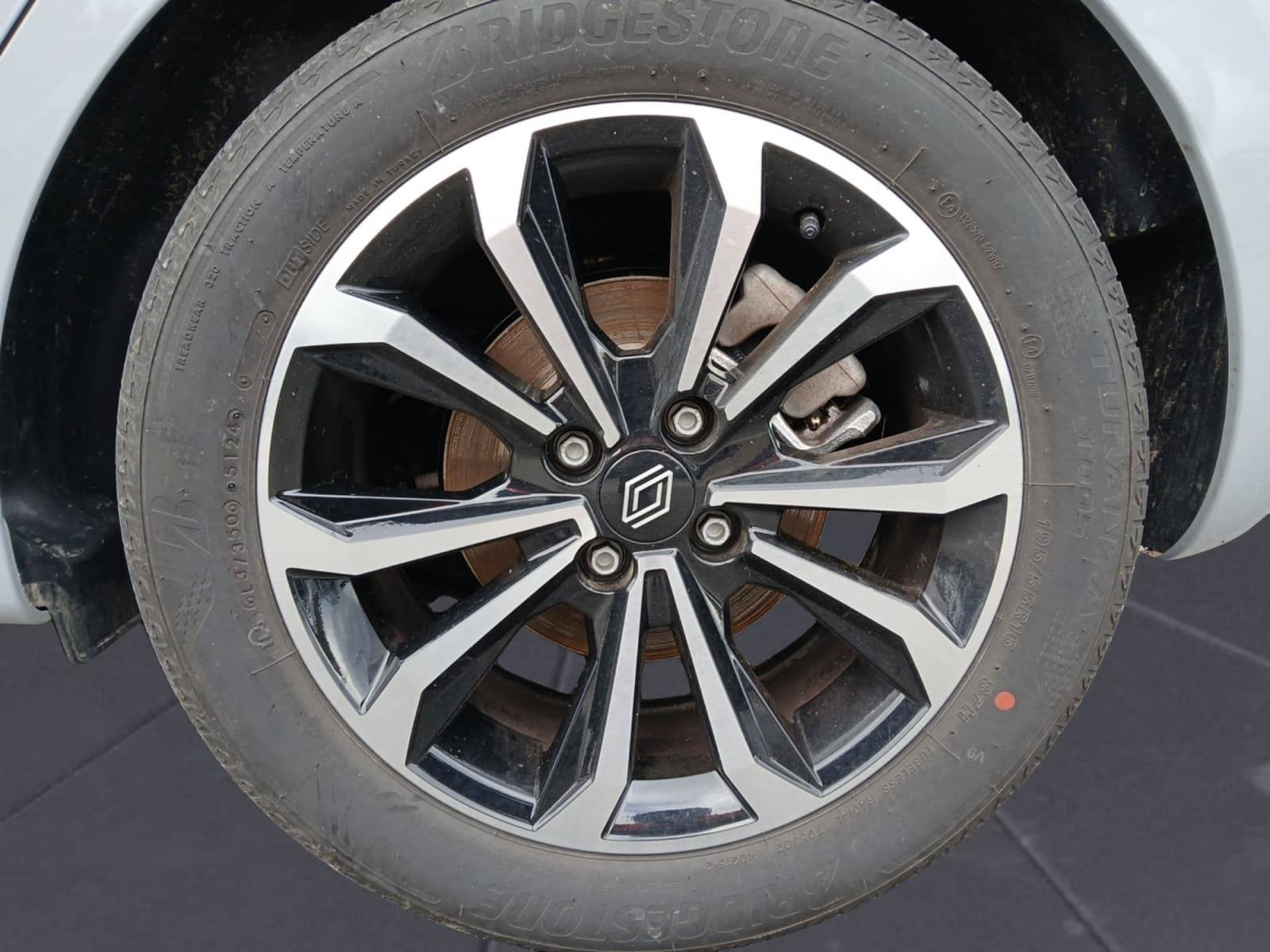 Vente en ligne Renault Clio 5 Clio E-Tech full hybrid 145 ch GSR2 au prix de 22 790 €