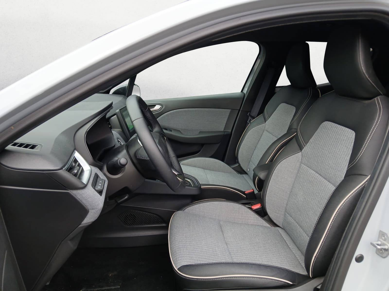 Vente en ligne Renault Clio 5 Clio E-Tech full hybrid 145 ch GSR2 au prix de 22 790 €