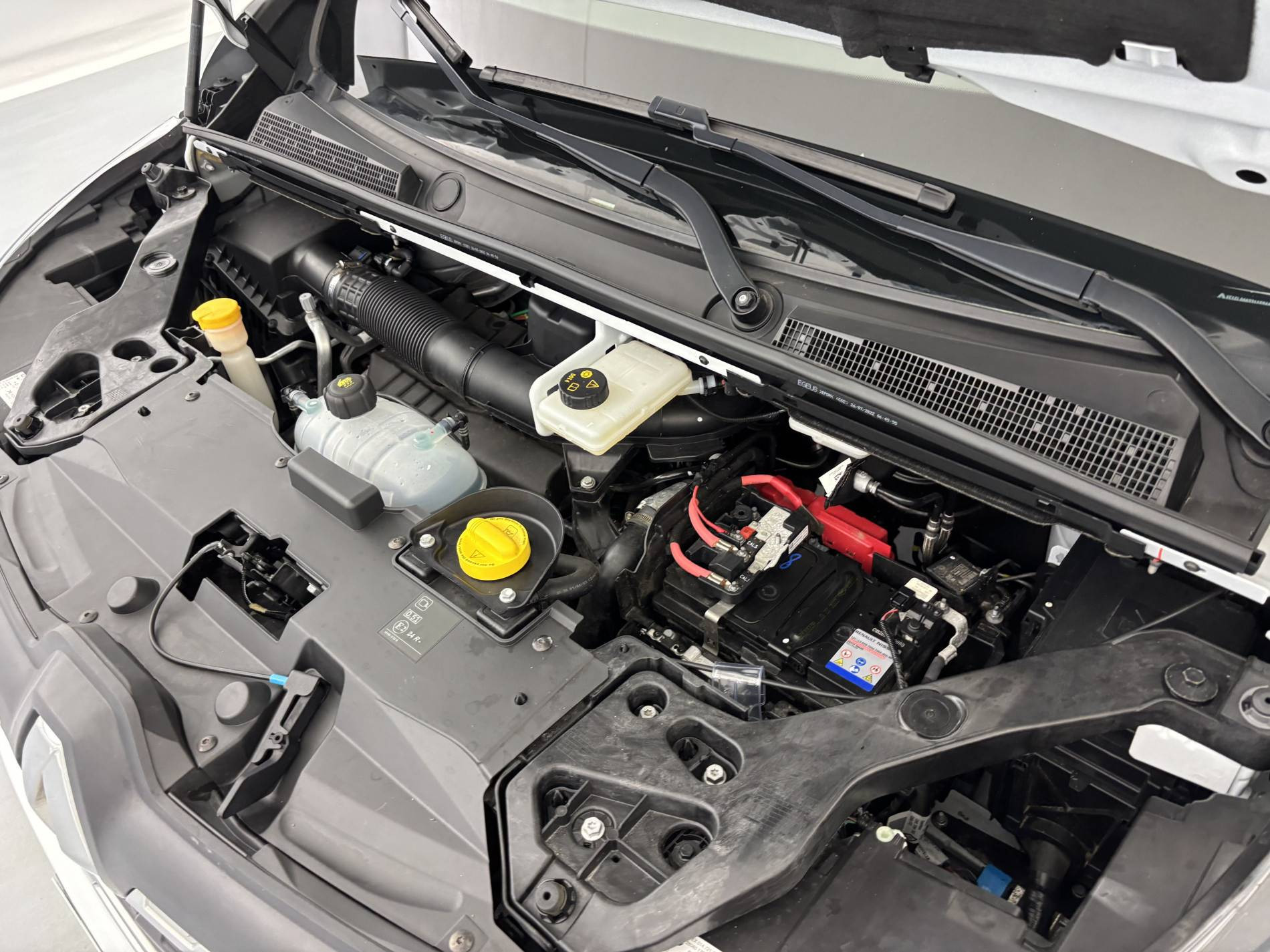 Vente en ligne Renault Trafic 3 Fourgon TRAFIC FGN L1H1 3000 KG BLUE DCI 130 au prix de 22 990 €