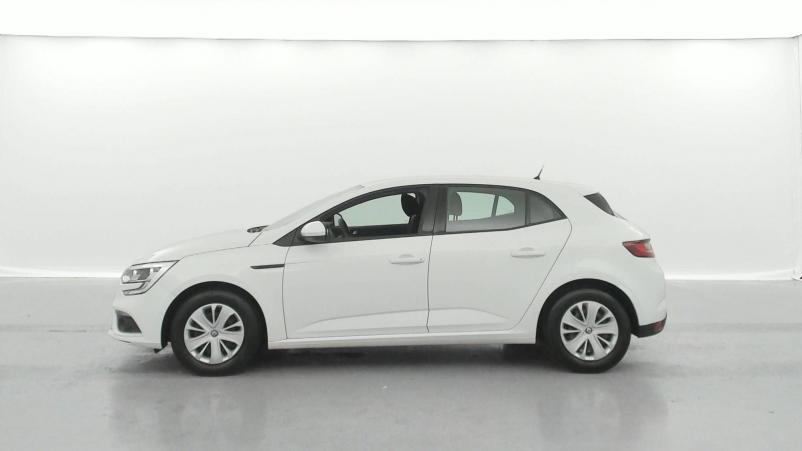 Vente en ligne Renault Megane 4  BLUE DCI 95 au prix de 10 790 €