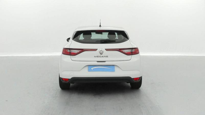 Vente en ligne Renault Megane 4  BLUE DCI 95 au prix de 10 790 €