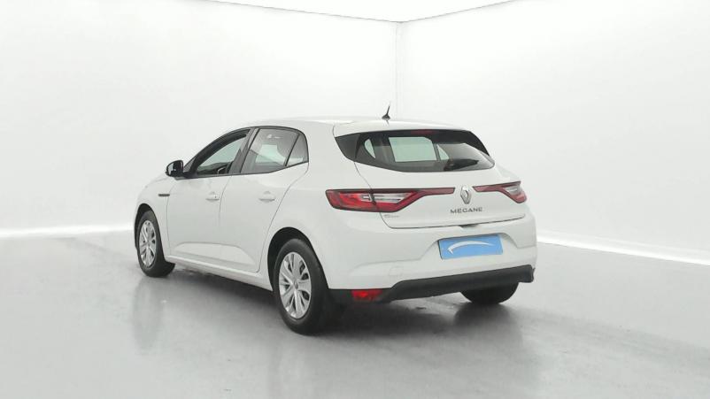 Vente en ligne Renault Megane 4  BLUE DCI 95 au prix de 10 790 €