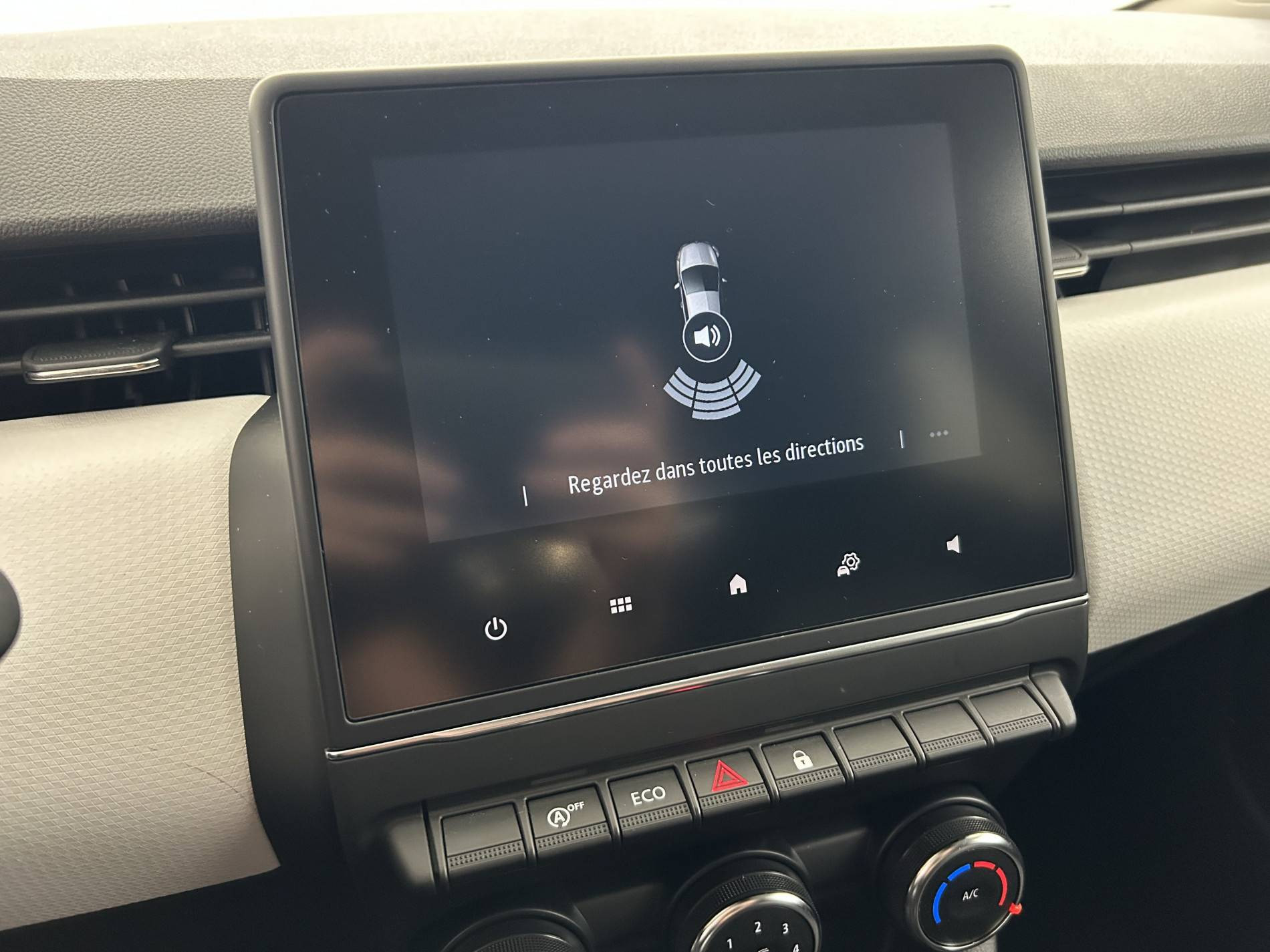 Vente en ligne Renault Clio 5 Clio TCe 90 au prix de 14 390 €