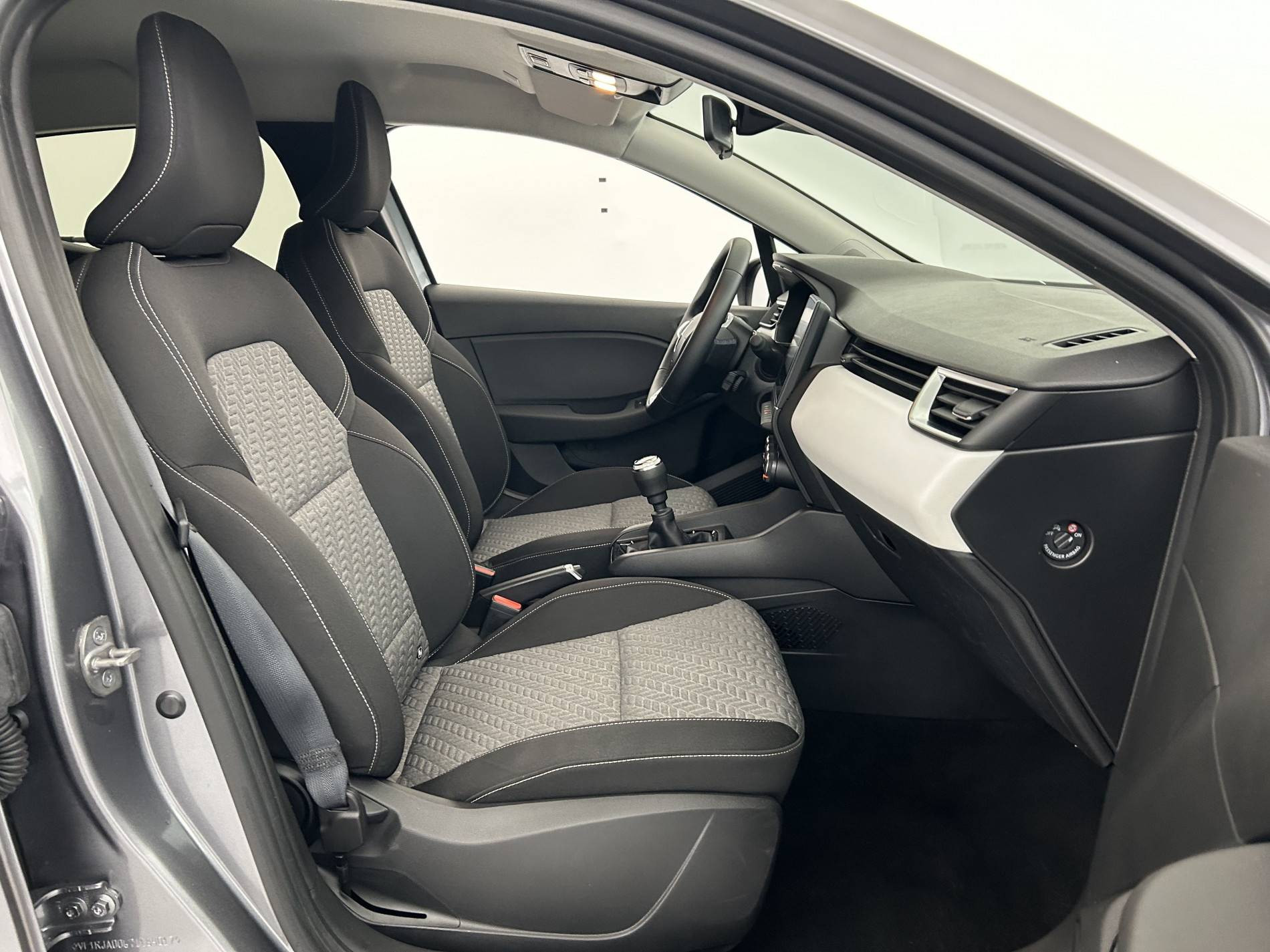 Vente en ligne Renault Clio 5 Clio TCe 90 au prix de 14 390 €