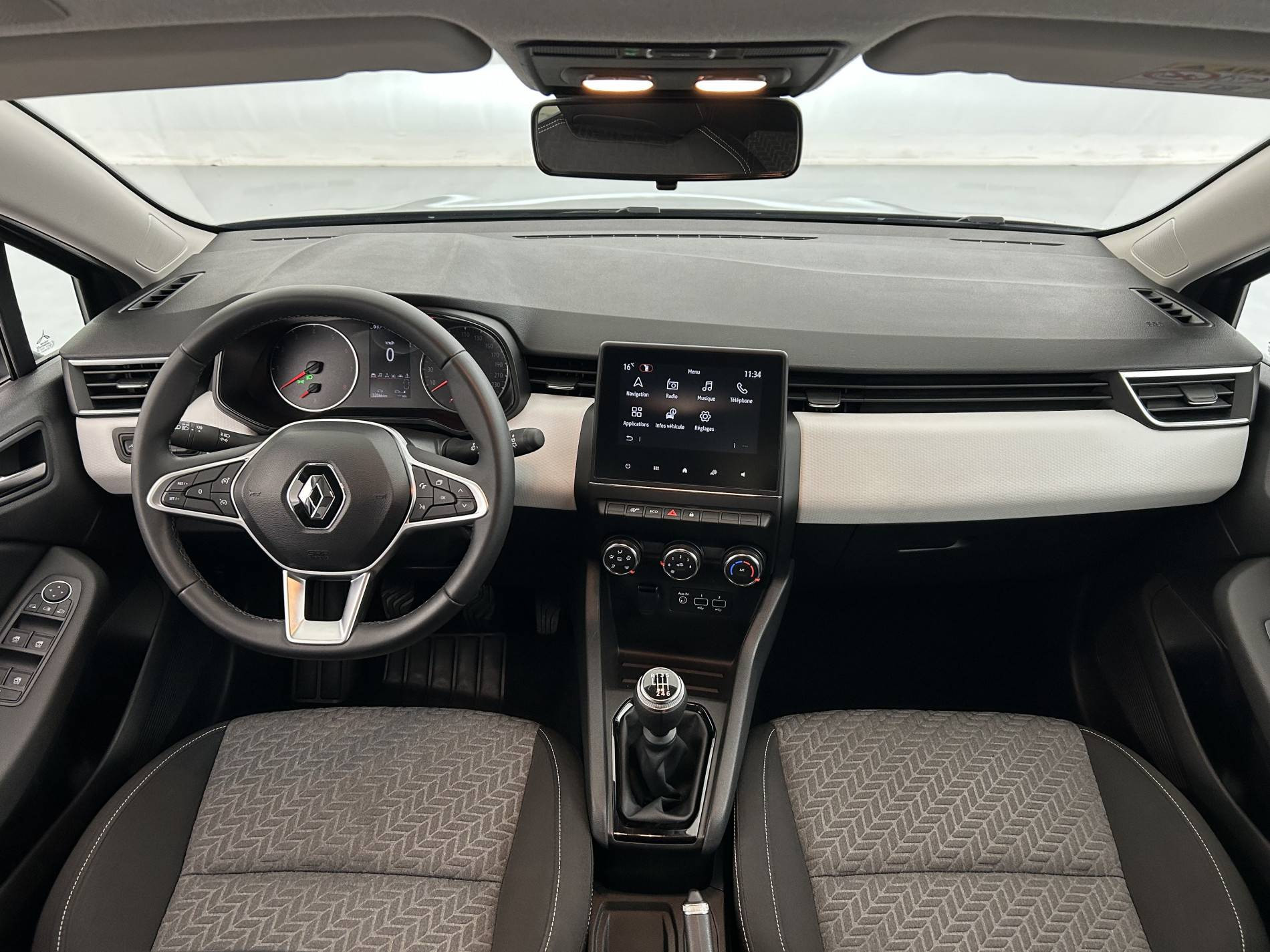 Vente en ligne Renault Clio 5 Clio TCe 90 au prix de 14 390 €