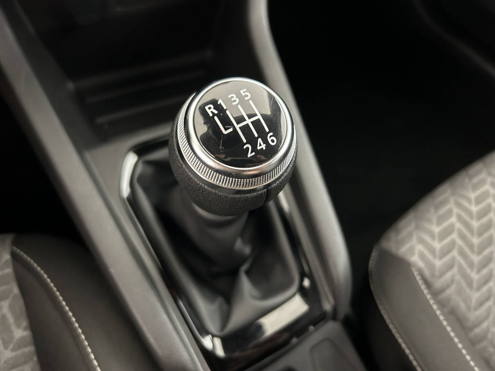 Vente en ligne Renault Clio 5 Clio TCe 90 au prix de 14 390 €