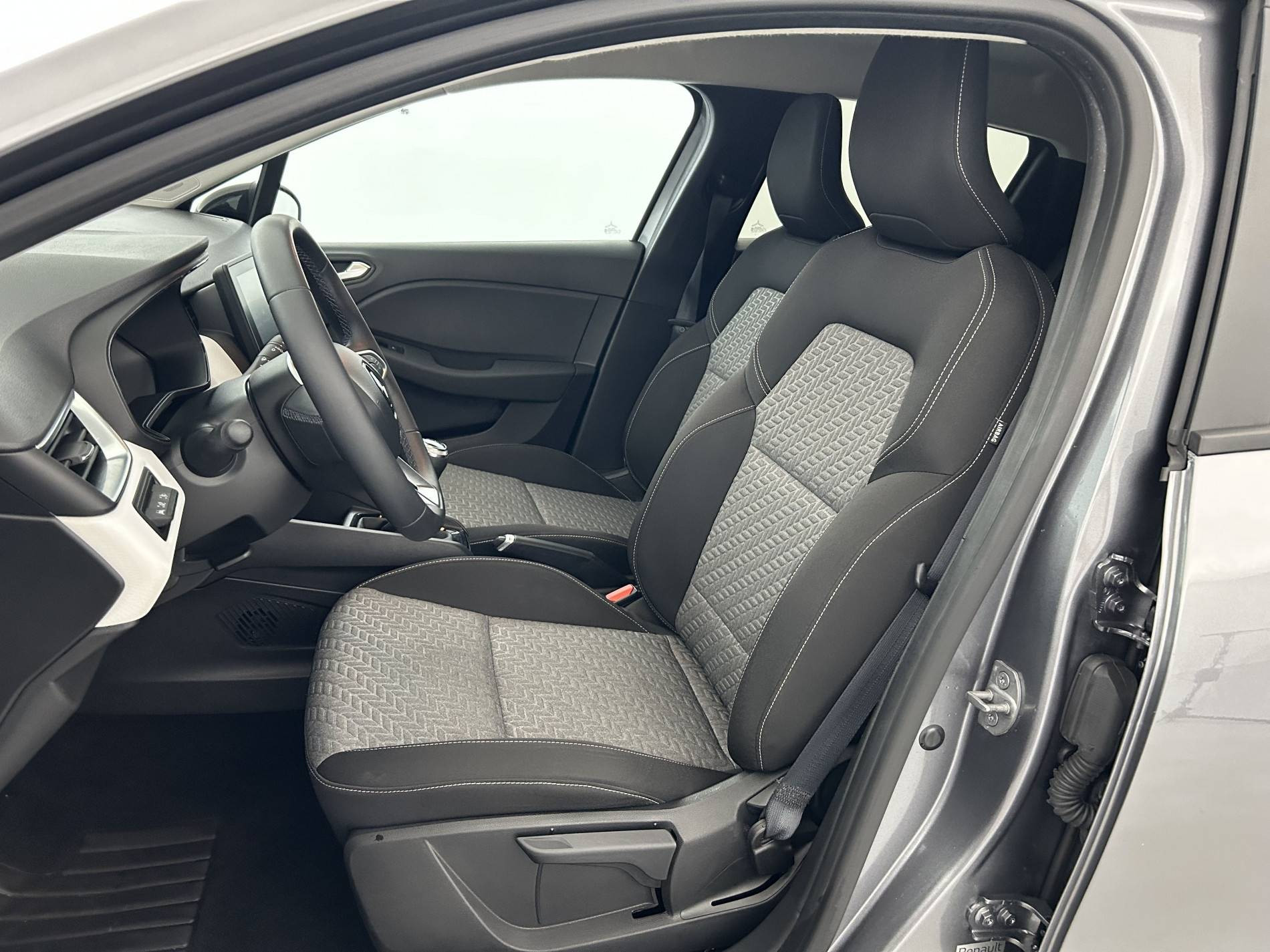 Vente en ligne Renault Clio 5 Clio TCe 90 au prix de 14 390 €