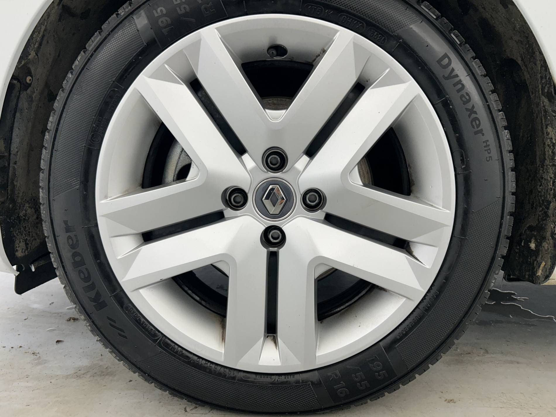 Vente en ligne Renault Clio 5 Clio Blue dCi 100 - 21N au prix de 13 990 €