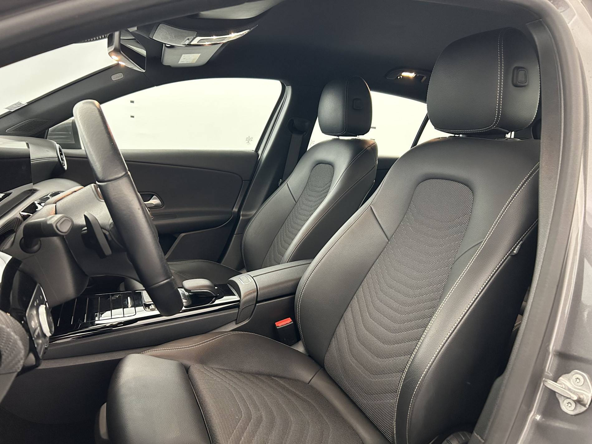 Vente en ligne Mercedes Classe A  180 d 7G-DCT au prix de 21 590 €