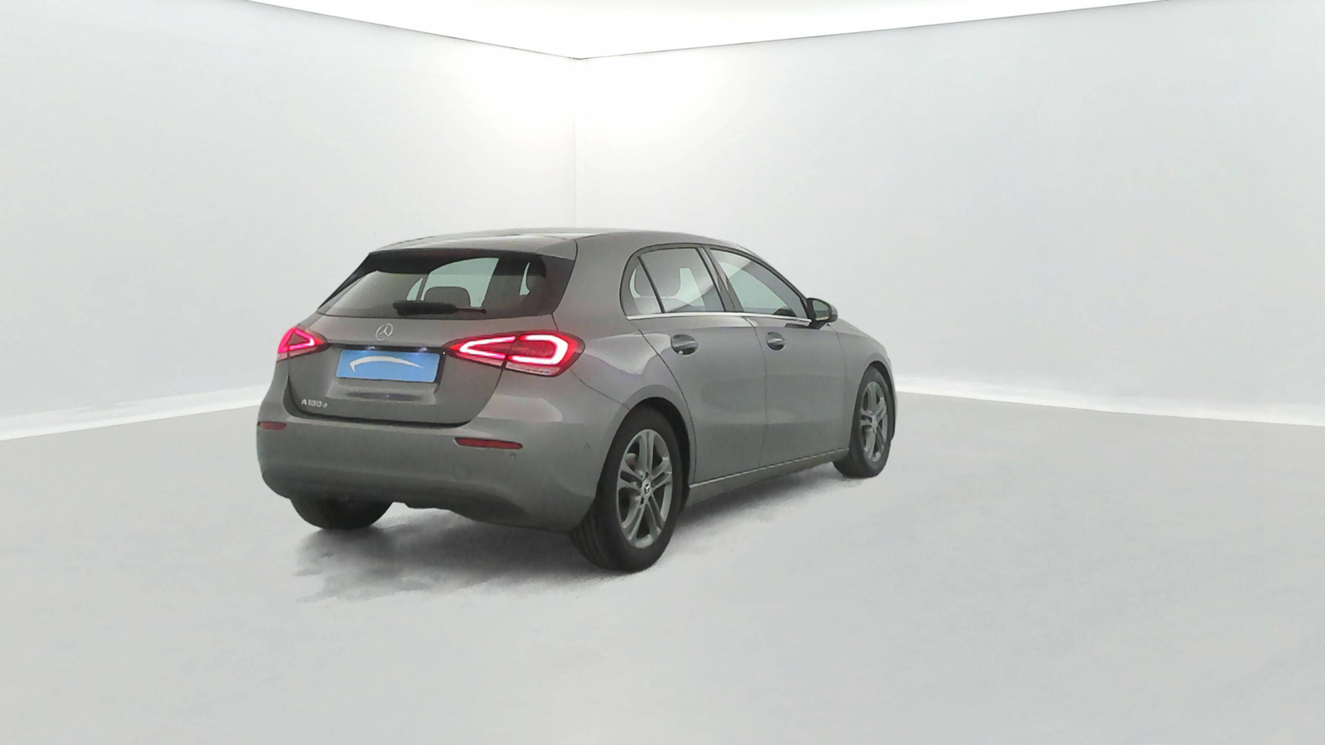 Vente en ligne Mercedes Classe A  180 d 7G-DCT au prix de 21 590 €