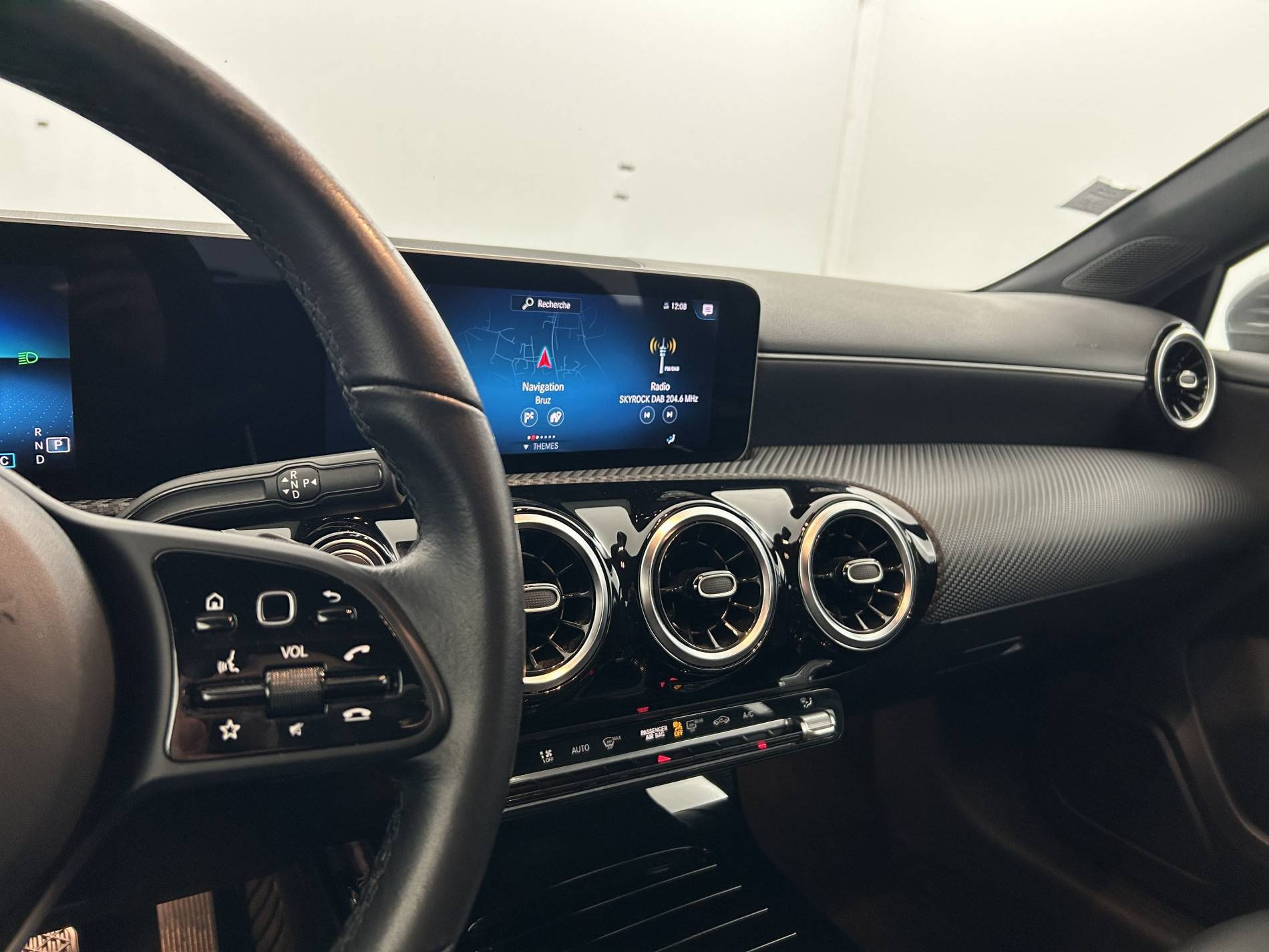 Vente en ligne Mercedes Classe A  180 d 7G-DCT au prix de 21 590 €