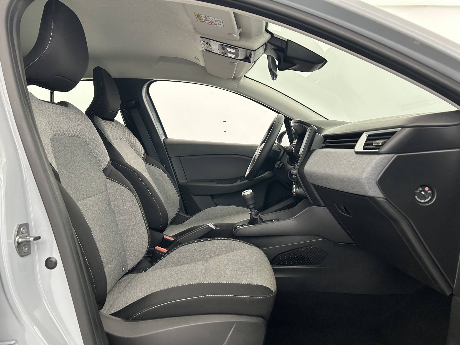 Vente en ligne Renault Clio 5 Clio TCe 90 au prix de 15 790 €