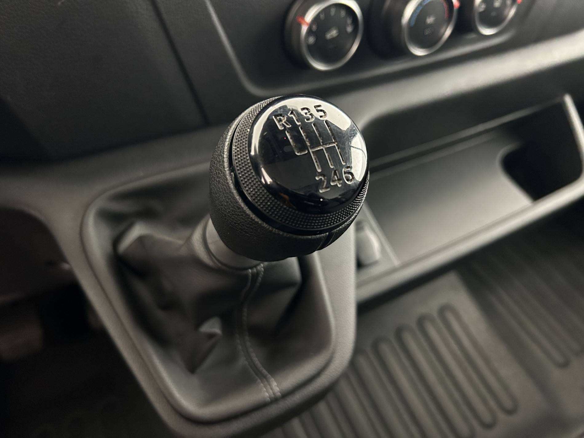 Vente en ligne Renault Master 3 Châssis Cabine MASTER PHC TRAC F3500 L3H1 BLUE DCI 145 EURO VI au prix de 29 990 €