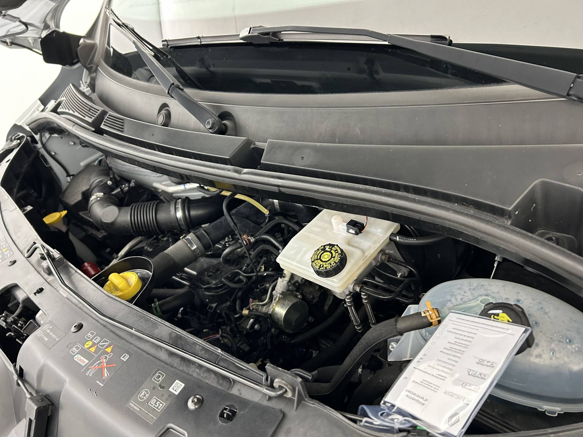 Vente en ligne Renault Master 3 Châssis Cabine MASTER PHC TRAC F3500 L3H1 BLUE DCI 145 EURO VI au prix de 29 990 €