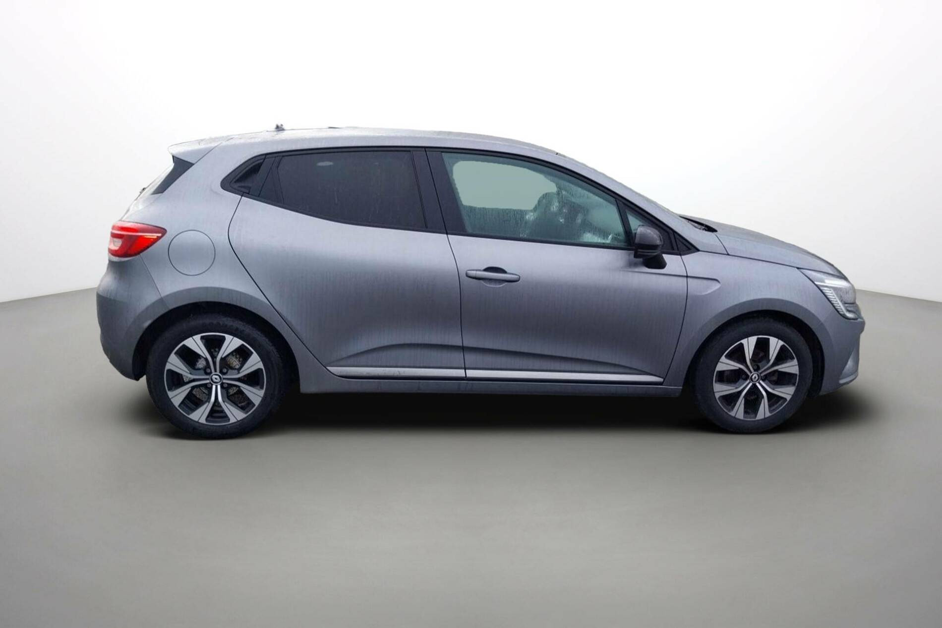 Vente en ligne Renault Clio 5 Clio TCe 90 au prix de 15 290 €