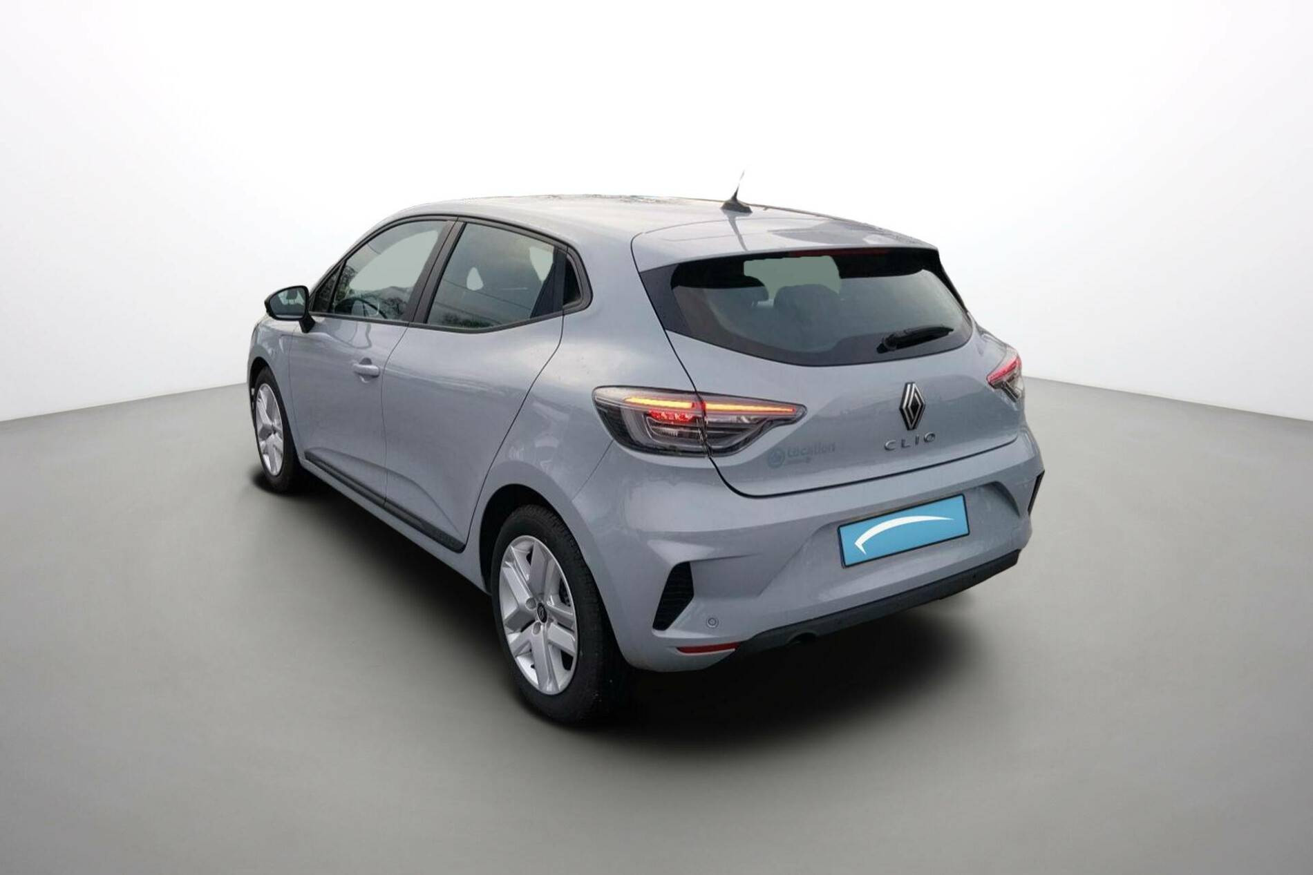 Vente en ligne Renault Clio 5 Clio TCe 90 au prix de 15 790 €