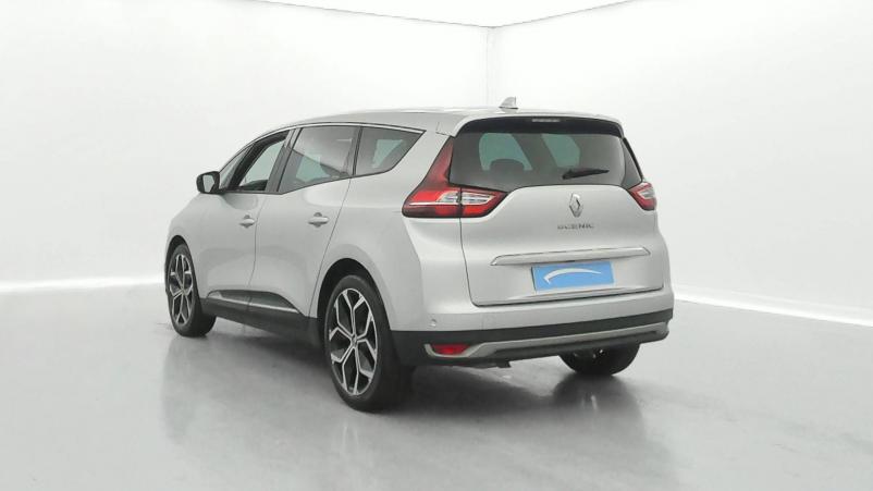 Vente en ligne Renault Grand Scenic 4 Grand Scenic TCe 140 FAP EDC - 21 au prix de 21 190 €