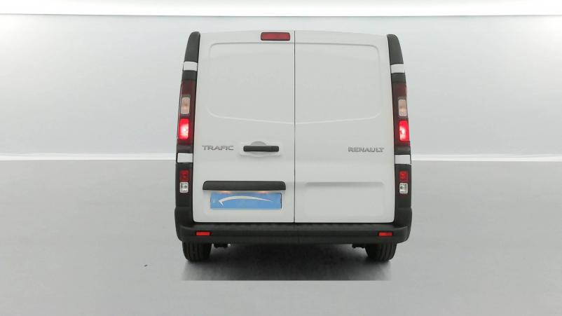 Vente en ligne Renault Trafic 3 Fourgon TRAFIC FGN L1H1 3000 KG BLUE DCI 130 au prix de 23 590 €