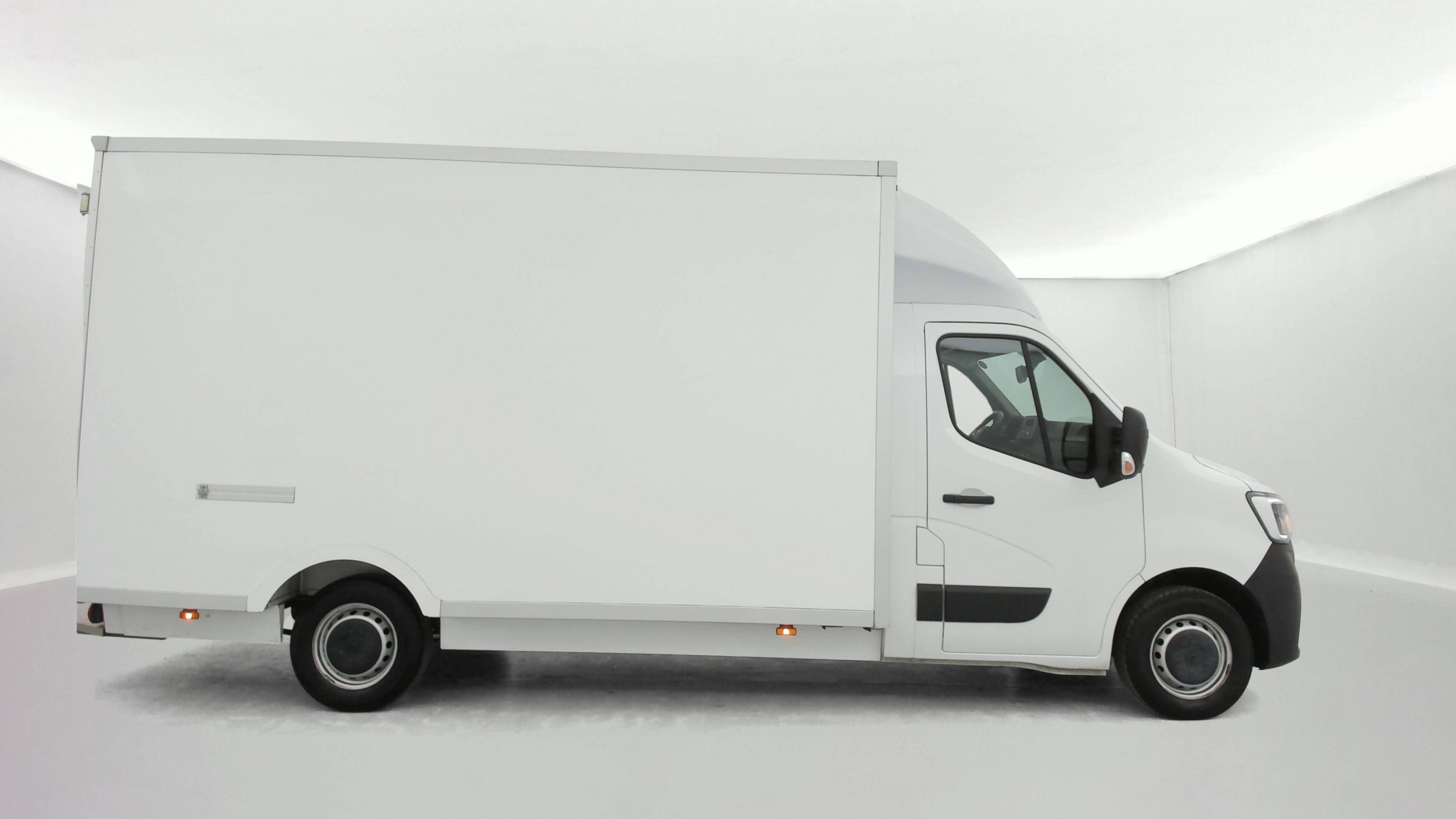 Vente en ligne Renault Master 3 Châssis Cabine MASTER PHC TRAC F3500 L3H1 BLUE DCI 145 EURO VI au prix de 29 990 €