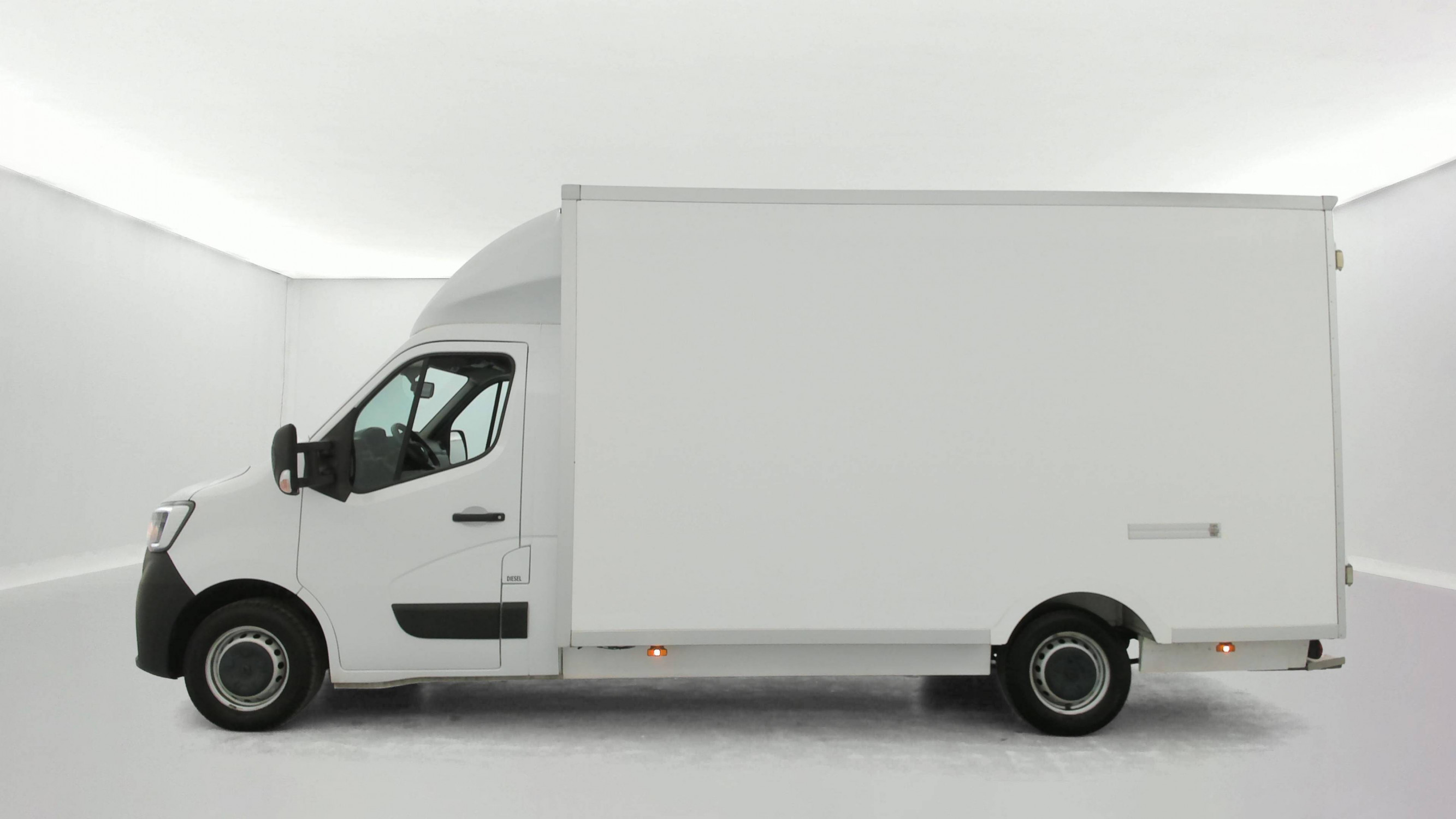 Vente en ligne Renault Master 3 Châssis Cabine MASTER PHC TRAC F3500 L3H1 BLUE DCI 145 EURO VI au prix de 29 990 €