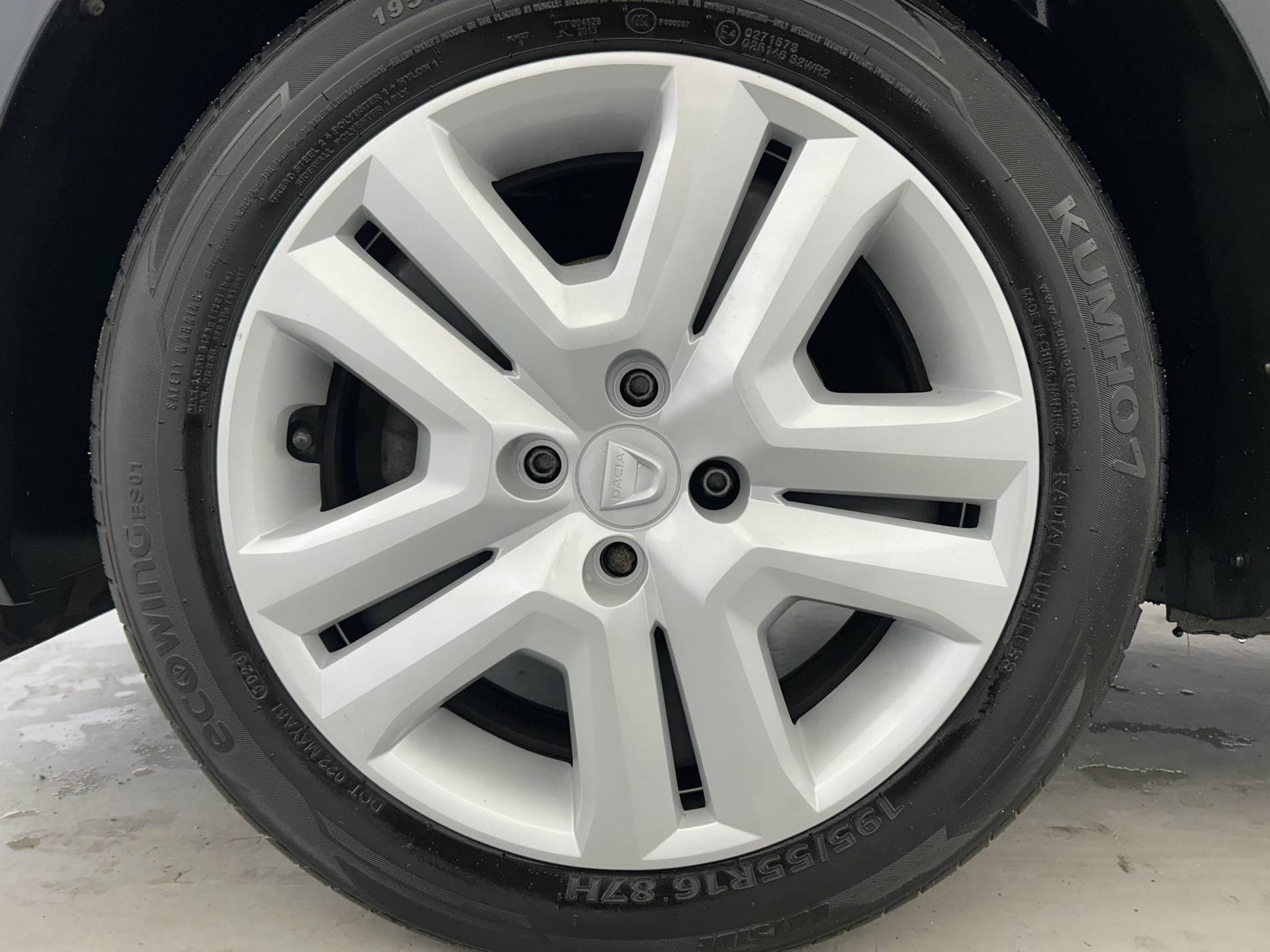 Vente en ligne Dacia Sandero 3  ECO-G 100 au prix de 12 390 €