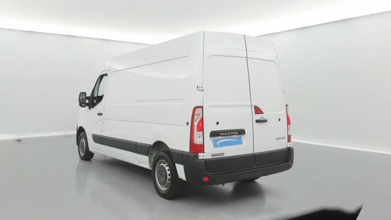 Vente en ligne Renault Master 3 Fourgon MASTER FGN TRAC F3500 L2H2 DCI 135 au prix de 23 990 €